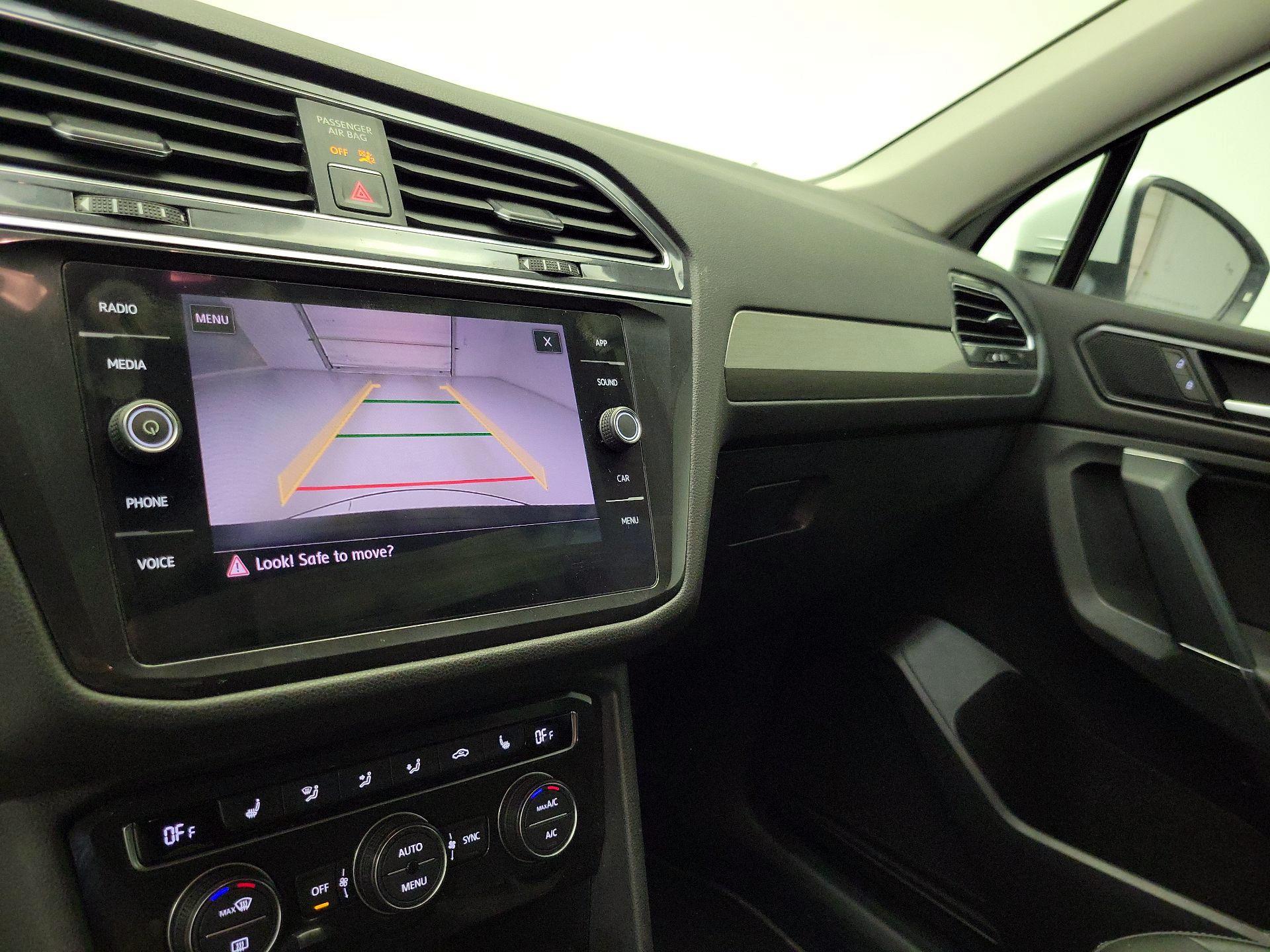 Thumbnail: 2018 Volkswagen Tiguan - 14