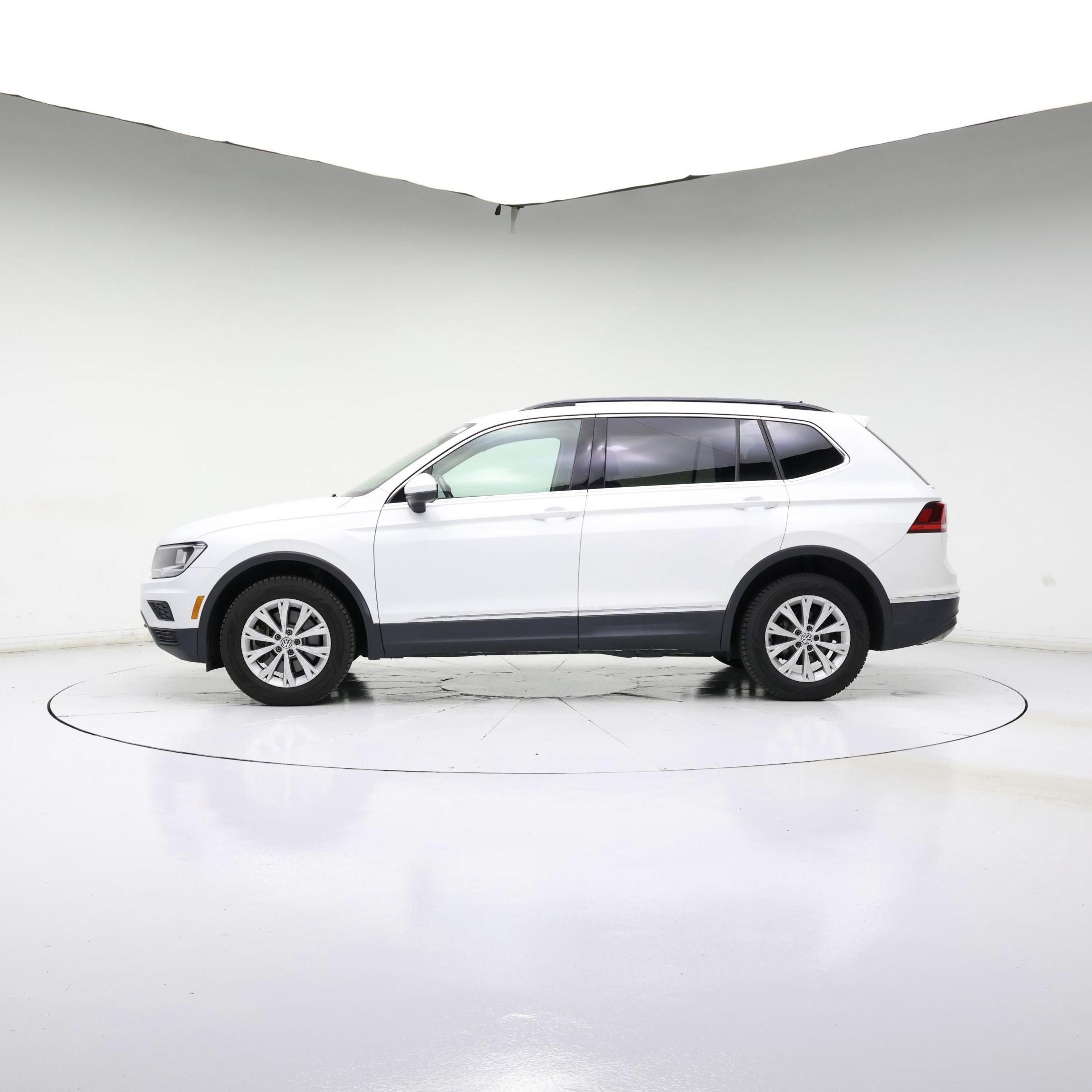 Thumbnail: 2018 Volkswagen Tiguan - 3