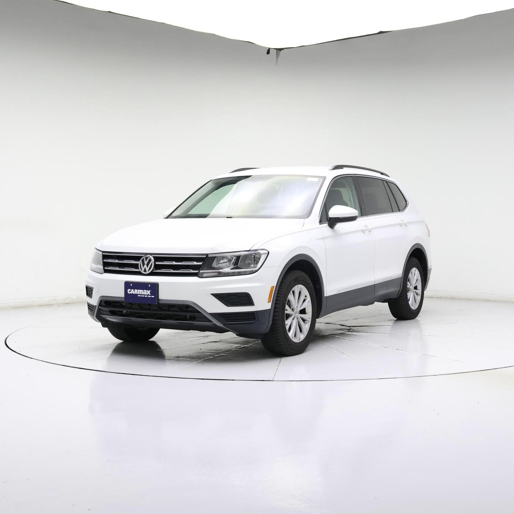 Thumbnail: 2018 Volkswagen Tiguan - 4
