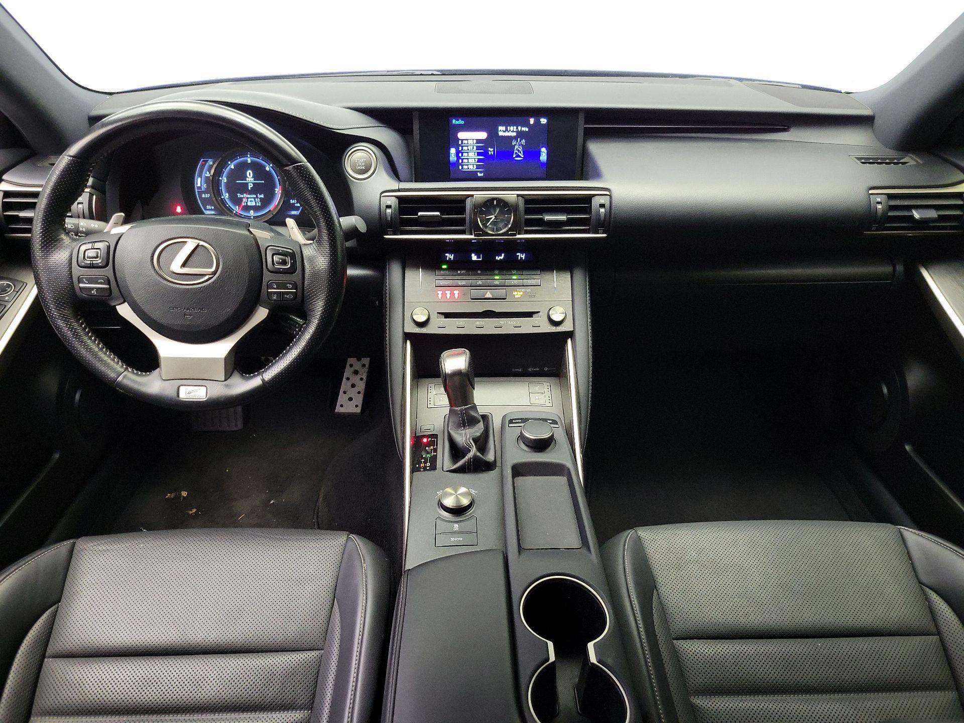 Thumbnail: 2019 Lexus IS - 9
