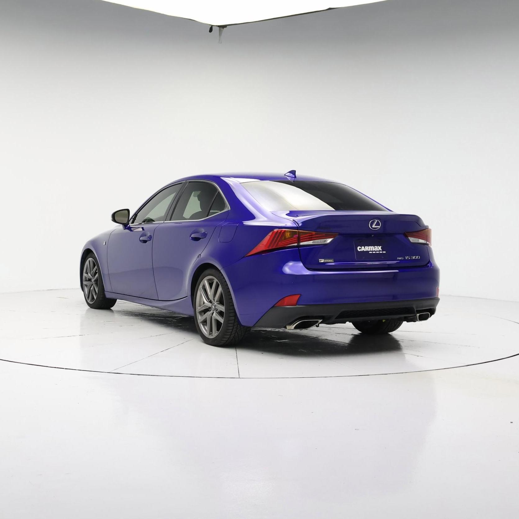 Thumbnail: 2019 Lexus IS - 2