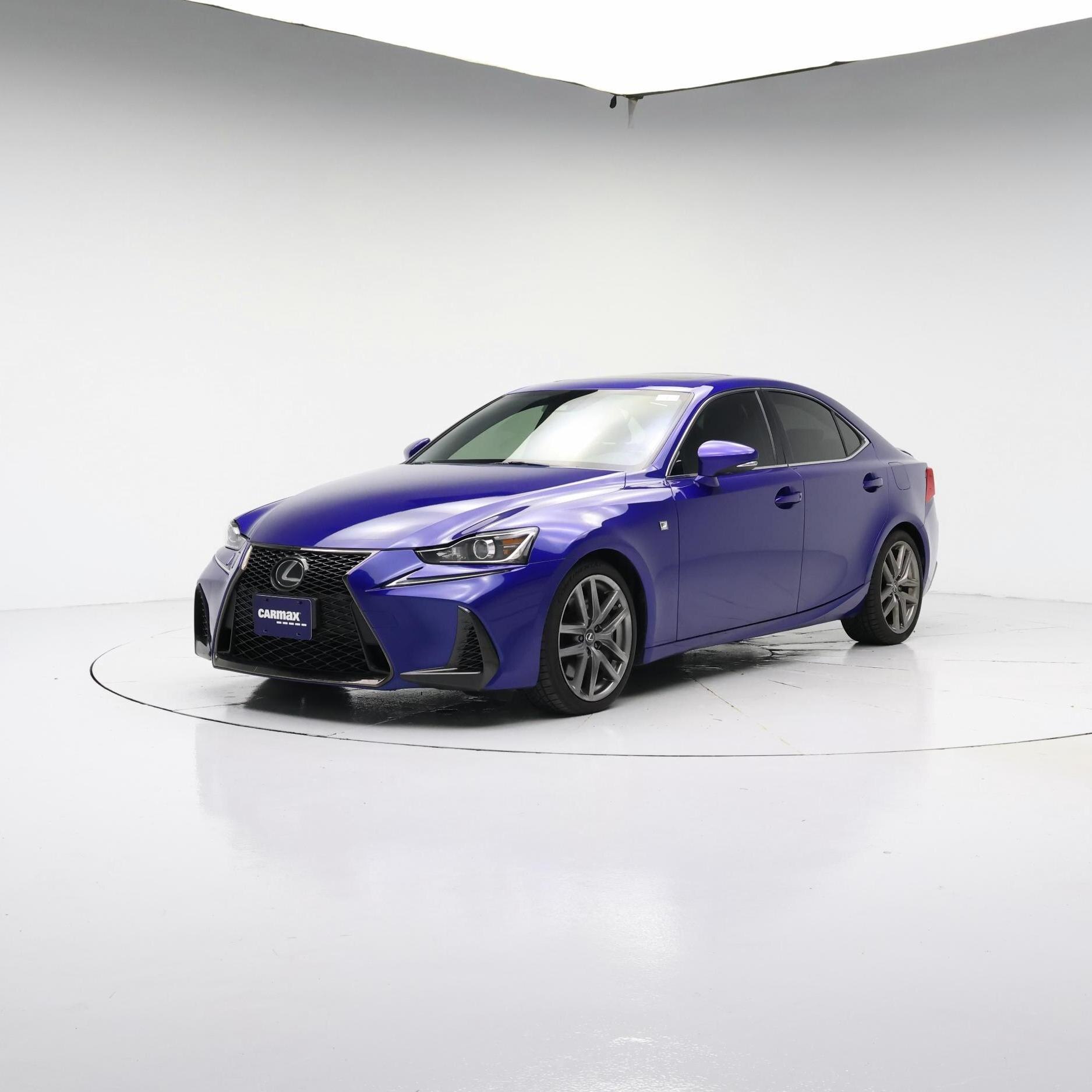 Thumbnail: 2019 Lexus IS - 4