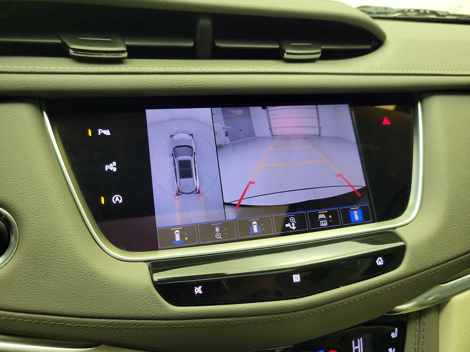 Thumbnail: 2021 Cadillac XT5 - 15