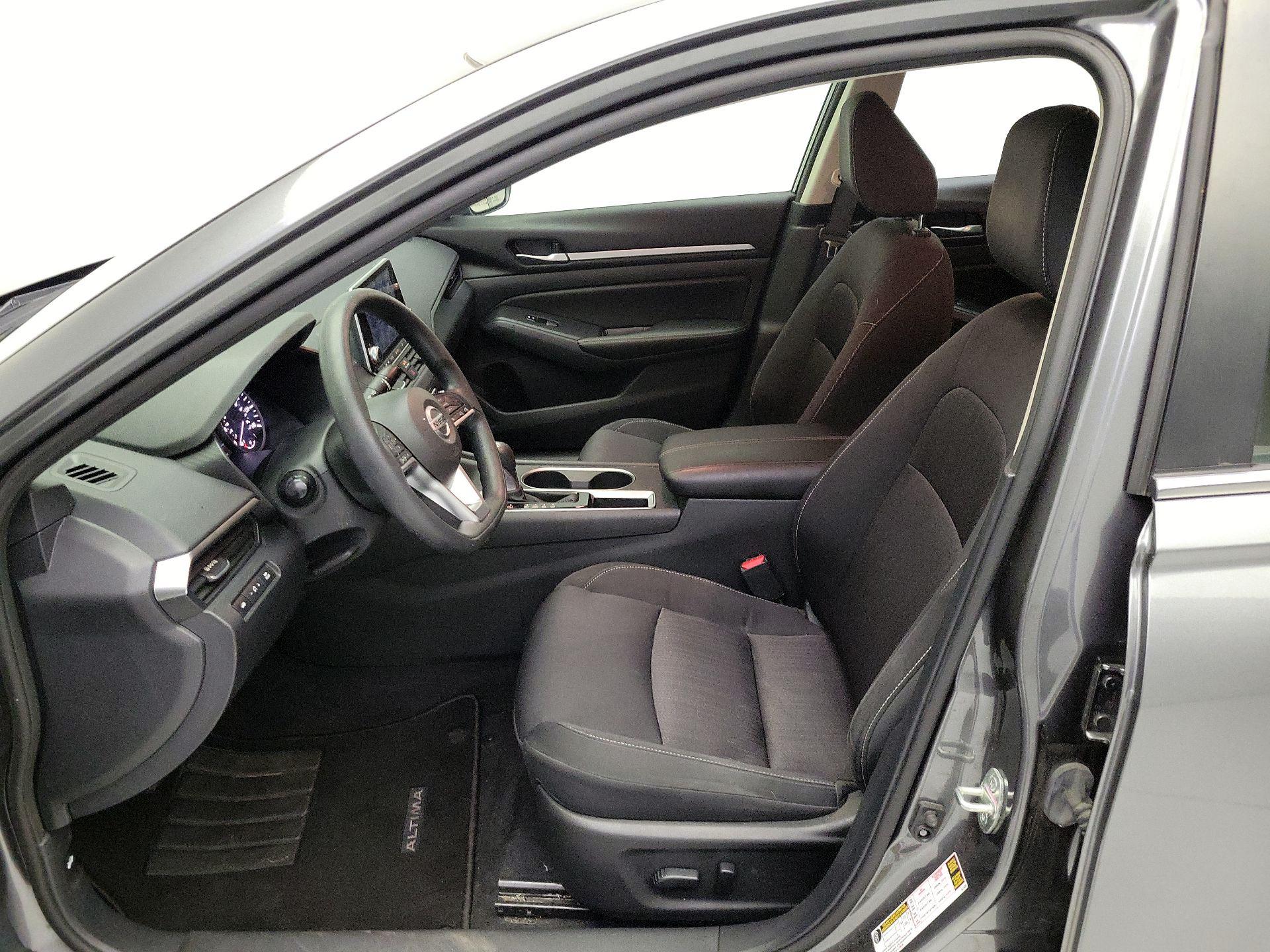 Thumbnail: 2022 Nissan Altima - 11