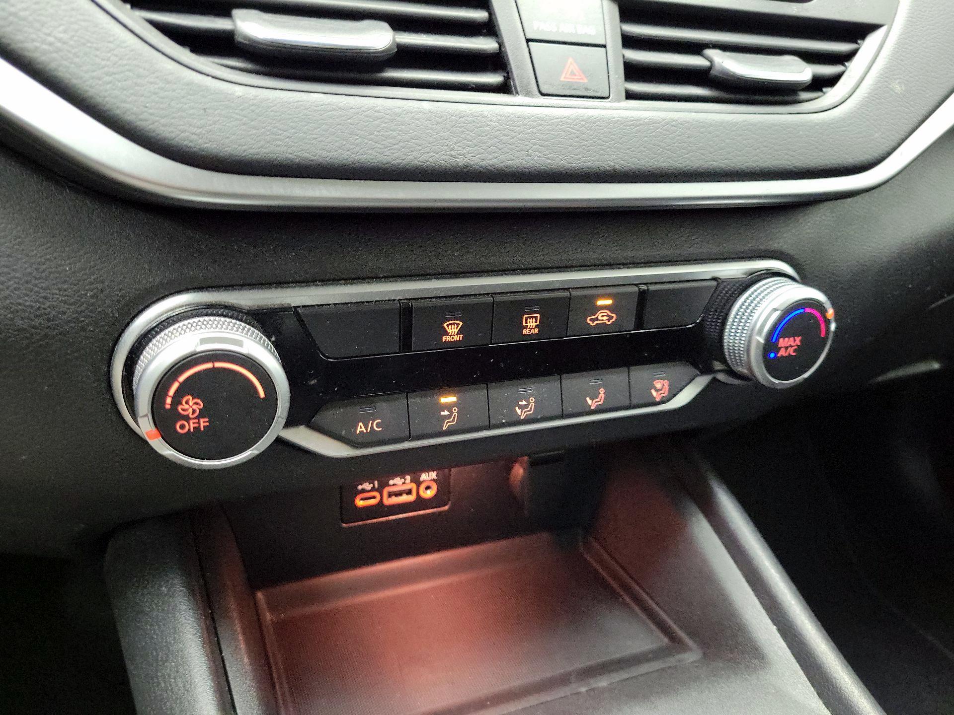 Thumbnail: 2022 Nissan Altima - 16