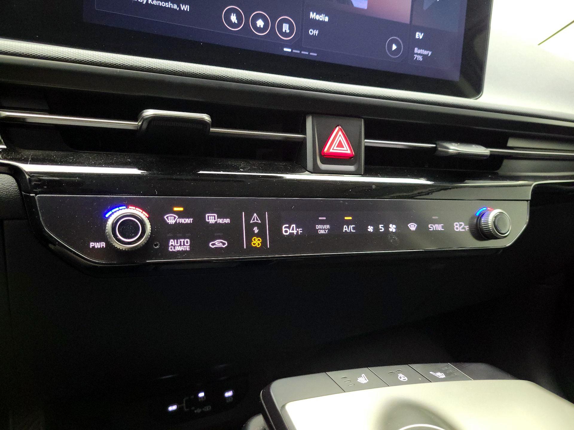 Thumbnail: 2025 Kia EV6 - 17