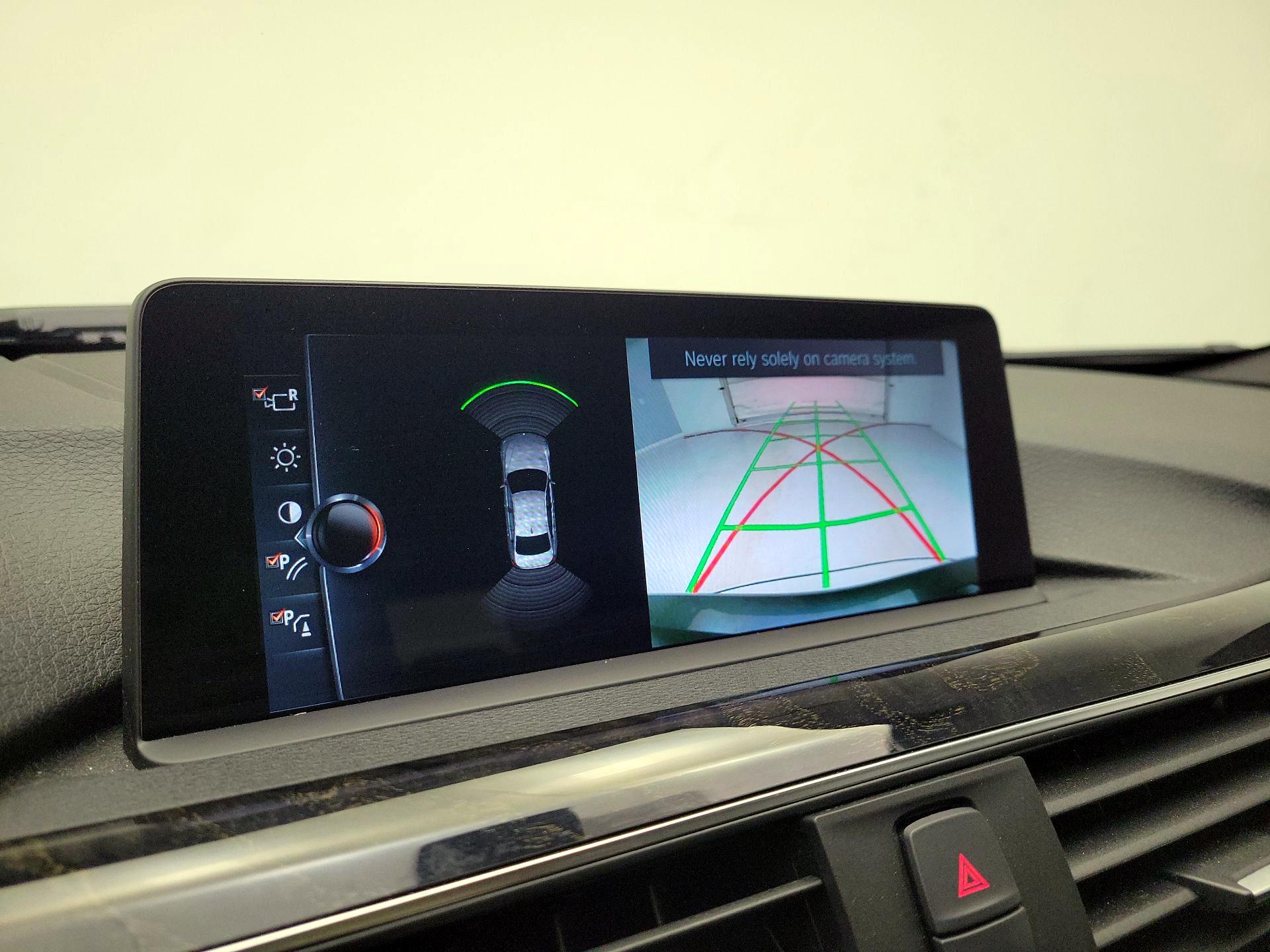 Thumbnail: 2017 BMW 3 Series - 15