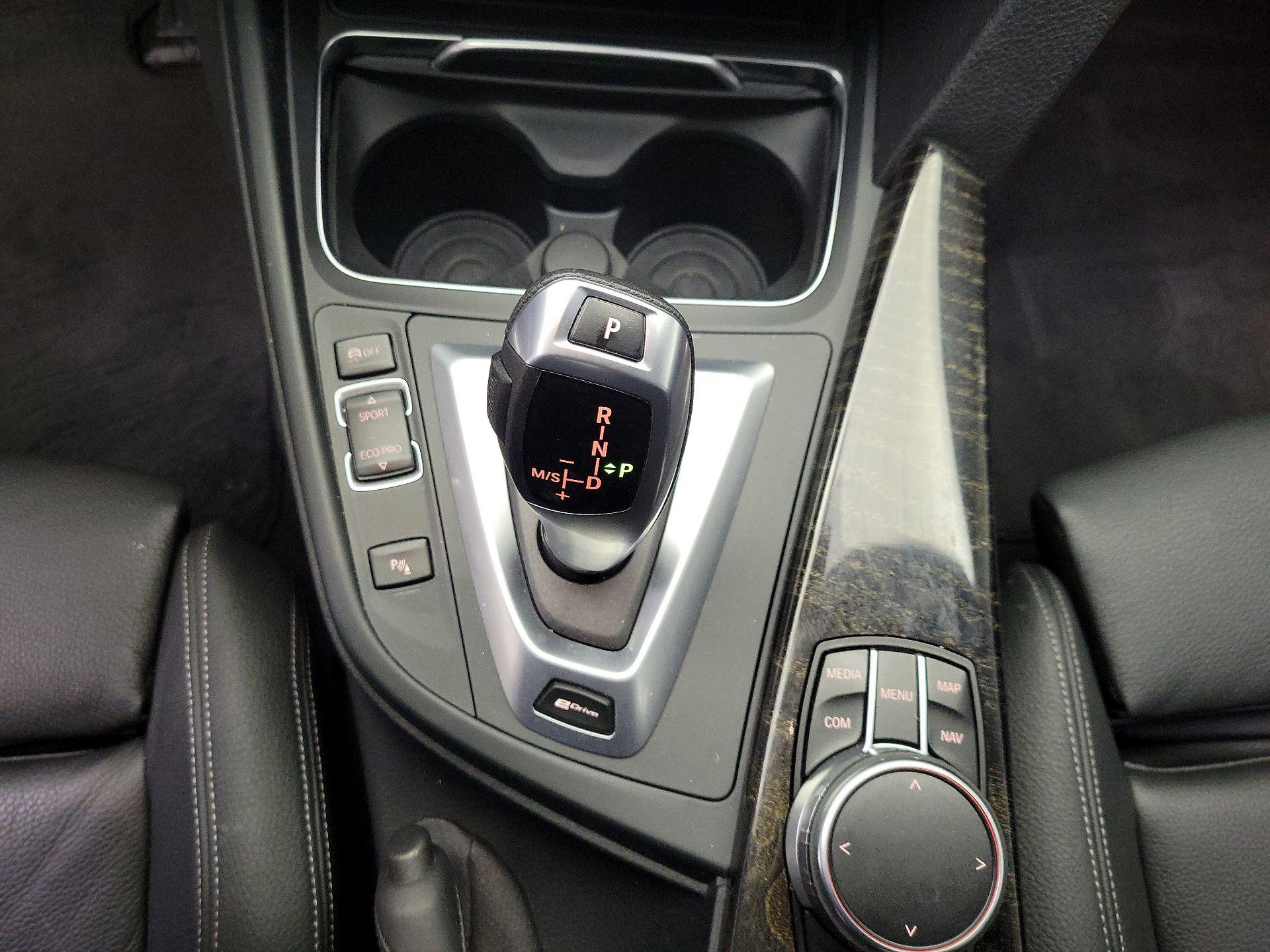 Thumbnail: 2017 BMW 3 Series - 18