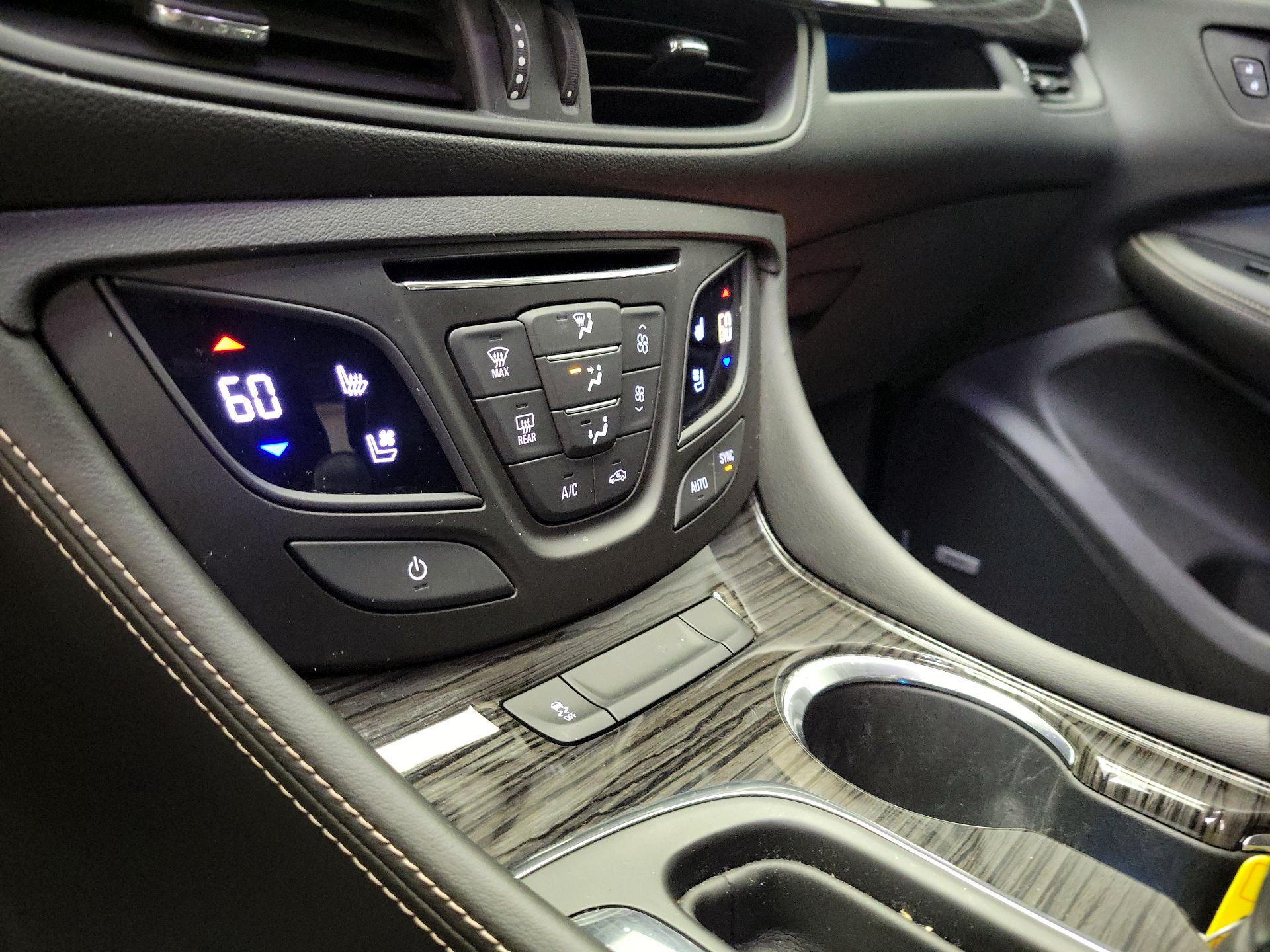 Thumbnail: 2016 Buick Envision - 17