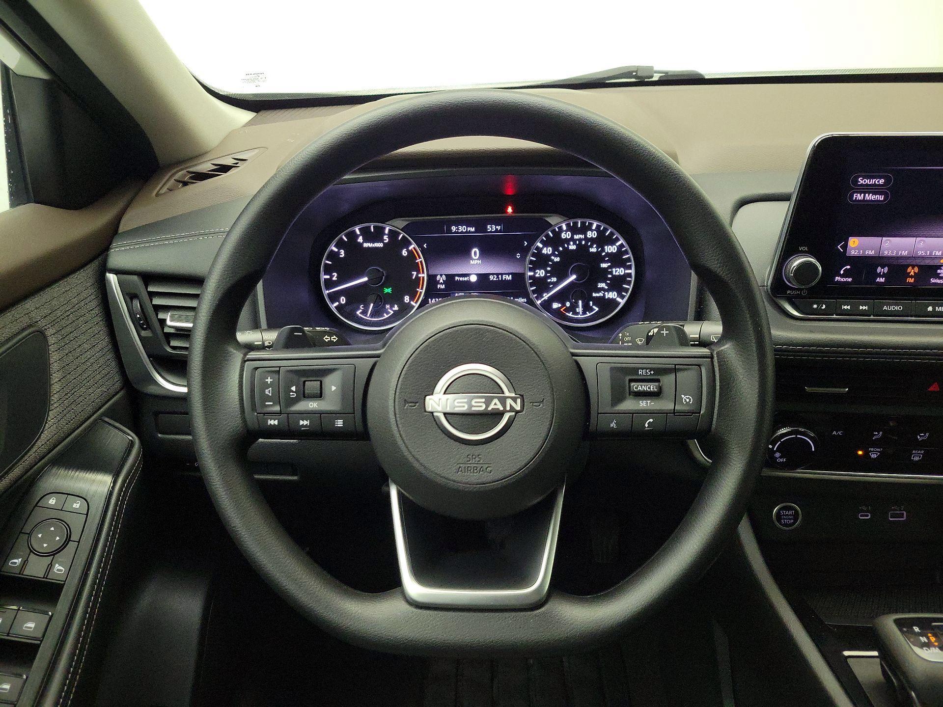 Thumbnail: 2022 Nissan Rogue - 10