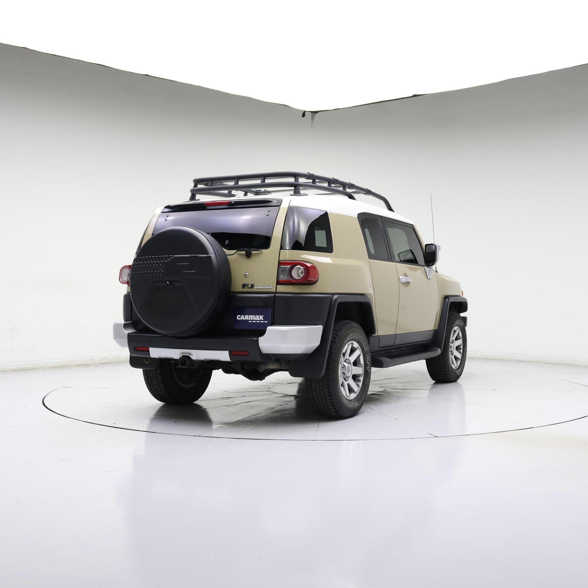 Thumbnail: 2014 Toyota FJ Cruiser - 8