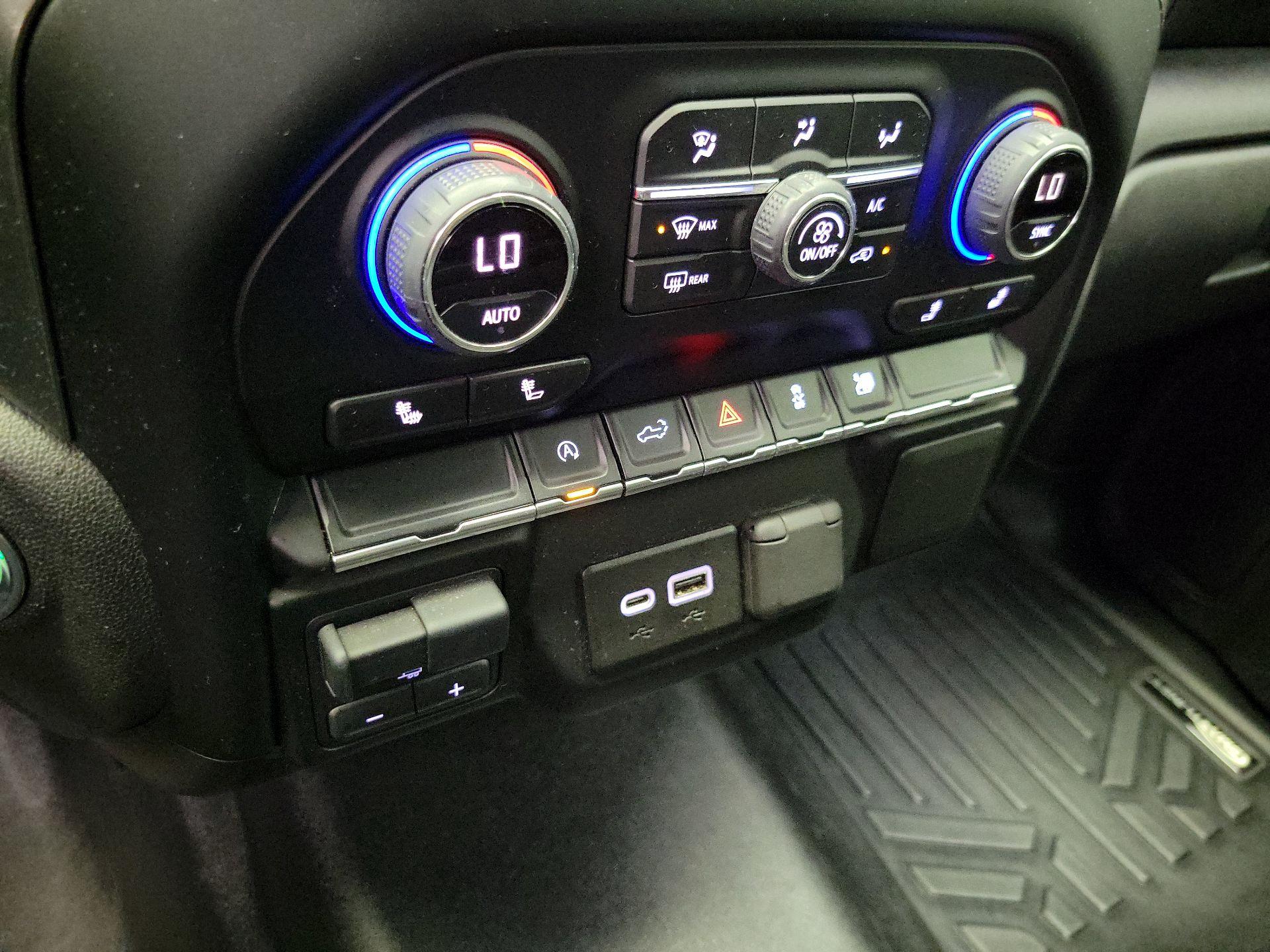 Thumbnail: 2021 Chevrolet Silverado 1500 - 16