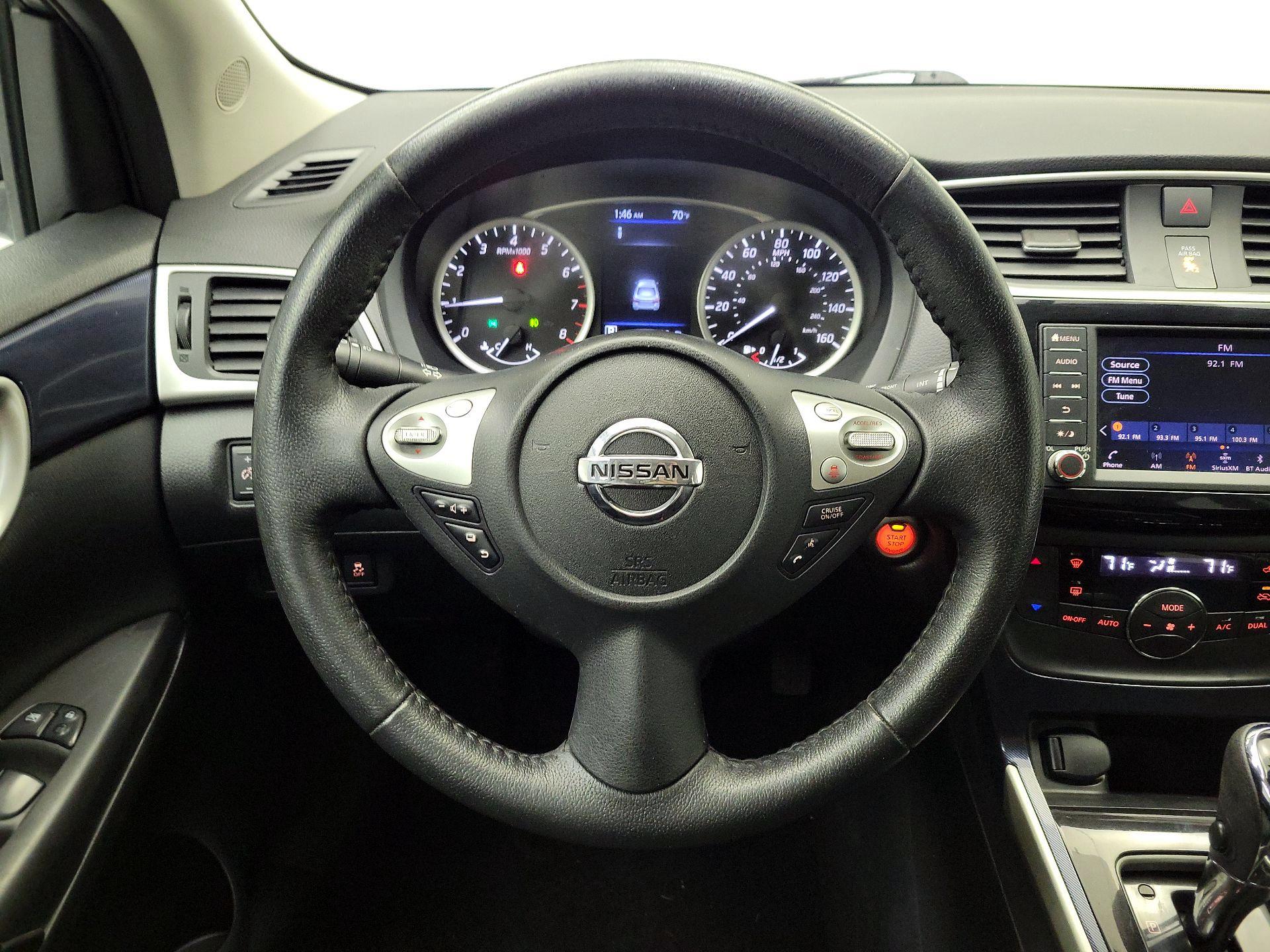 Thumbnail: 2019 Nissan Sentra - 10