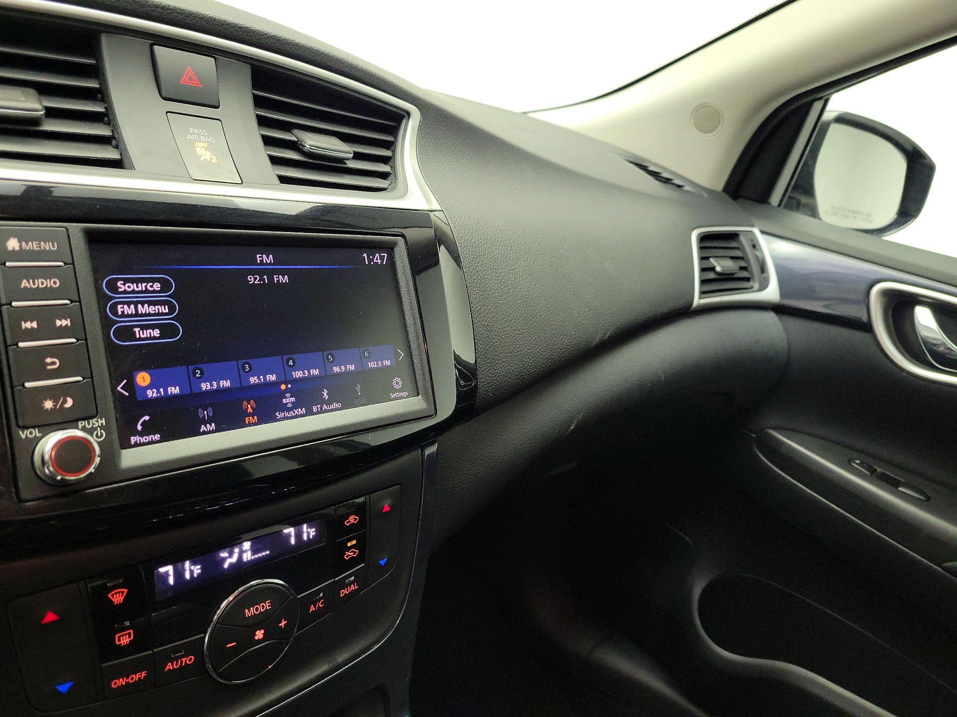 Thumbnail: 2019 Nissan Sentra - 15