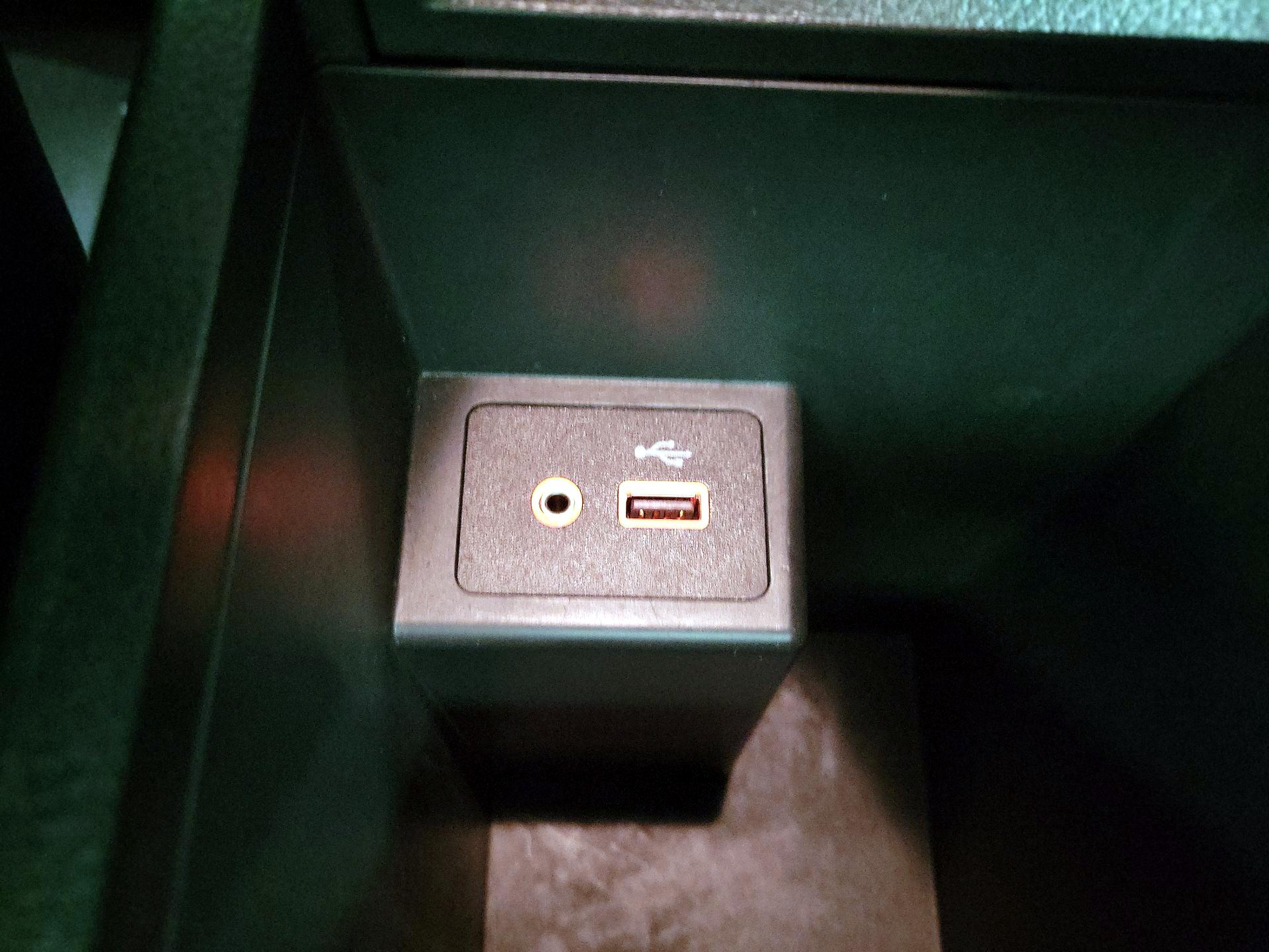 Thumbnail: 2019 Nissan Sentra - 18