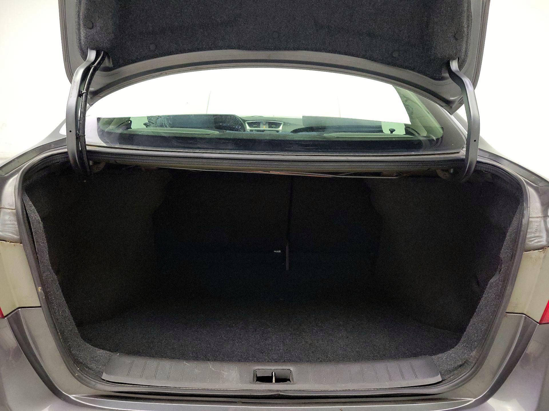 Thumbnail: 2019 Nissan Sentra - 20