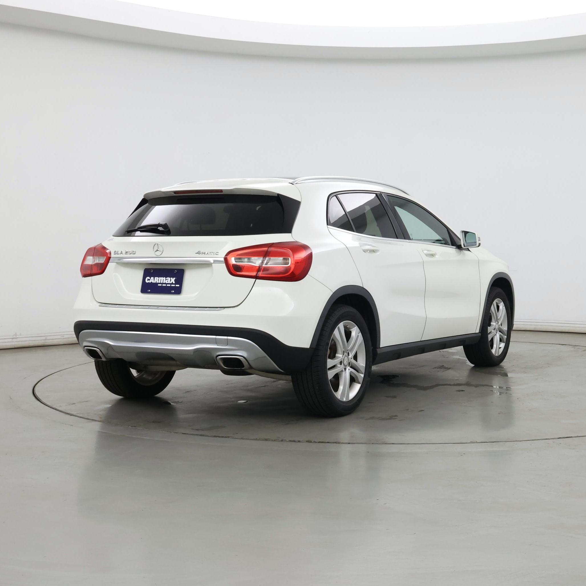 Thumbnail: 2016 Mercedes-Benz GLA - 8