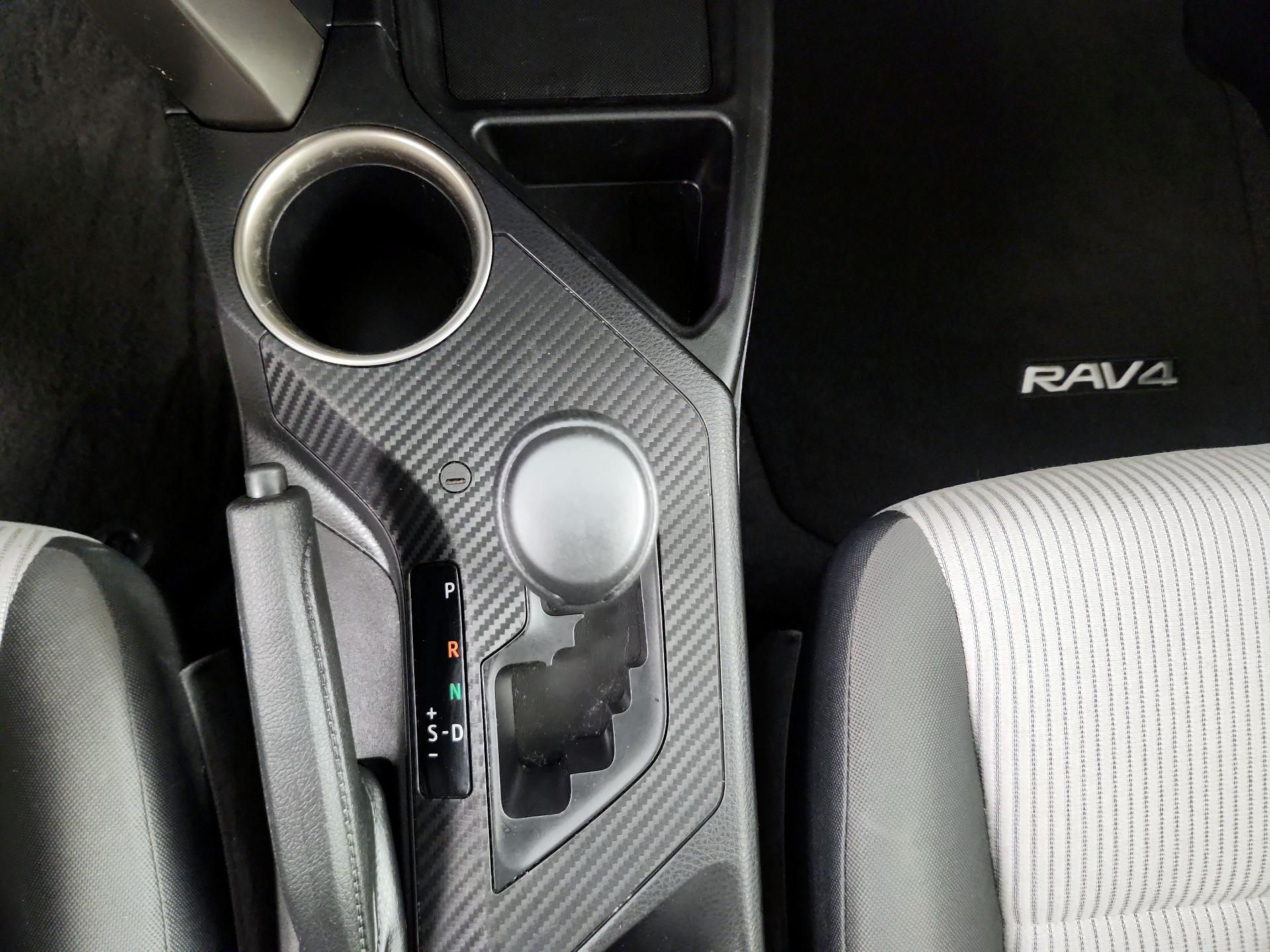 Thumbnail: 2014 Toyota RAV4 - 15
