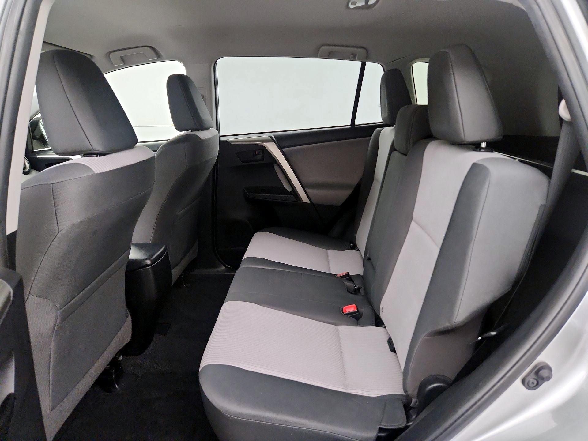 Thumbnail: 2014 Toyota RAV4 - 17