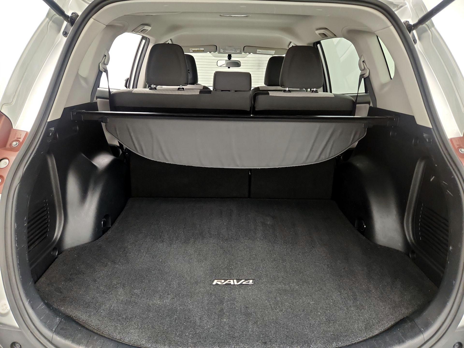Thumbnail: 2014 Toyota RAV4 - 18