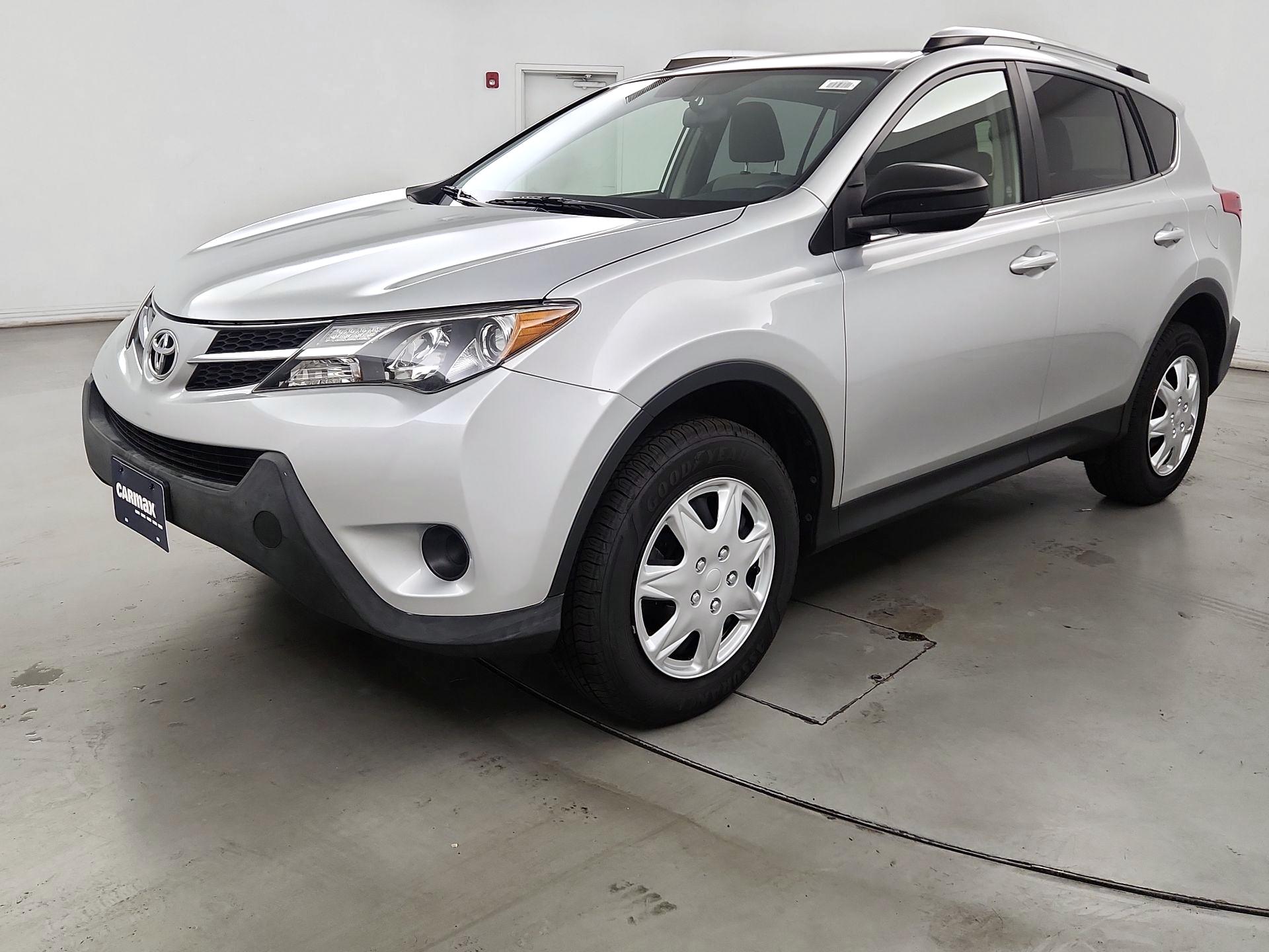 Thumbnail: 2014 Toyota RAV4 - 3