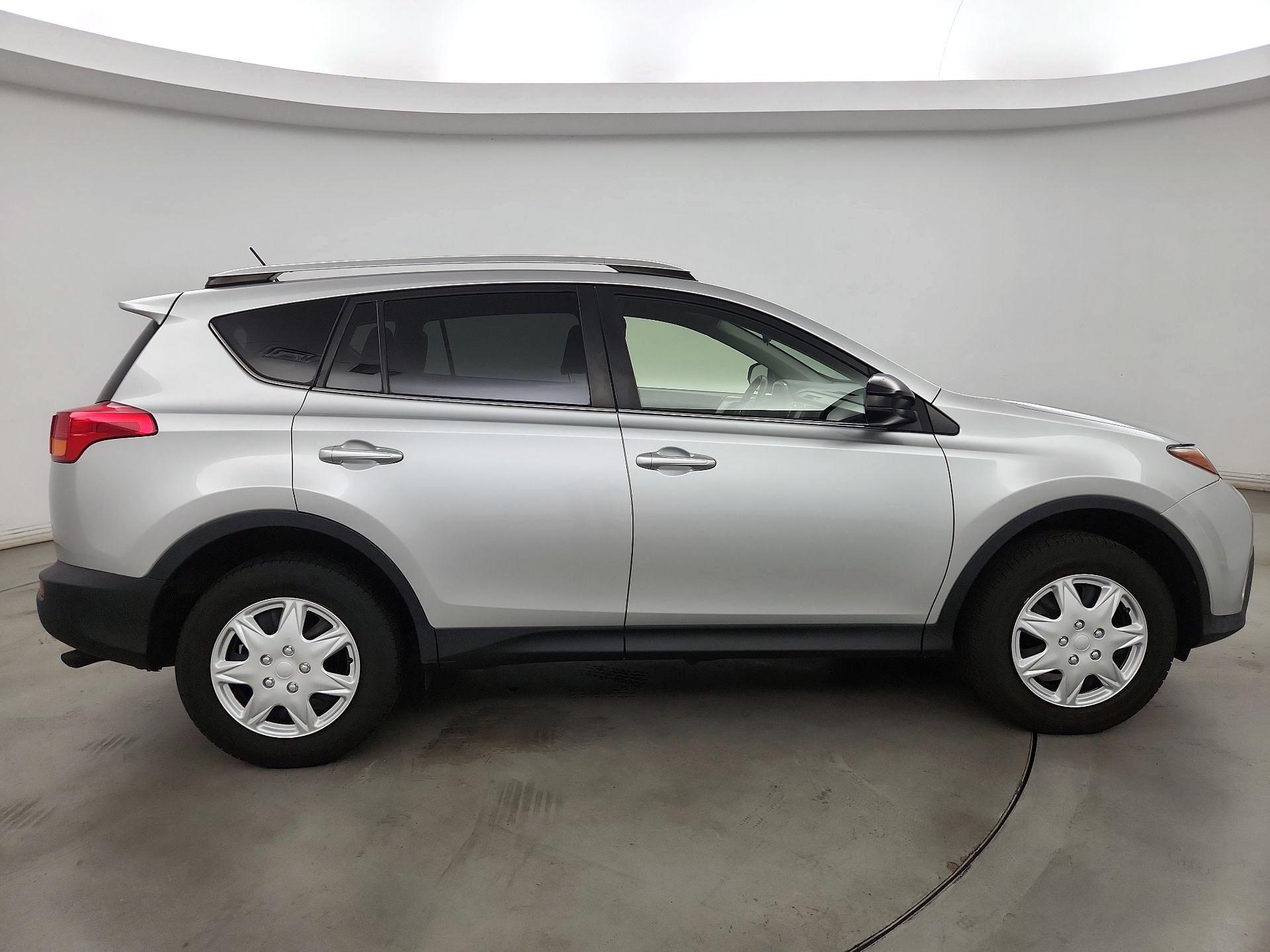 Thumbnail: 2014 Toyota RAV4 - 4