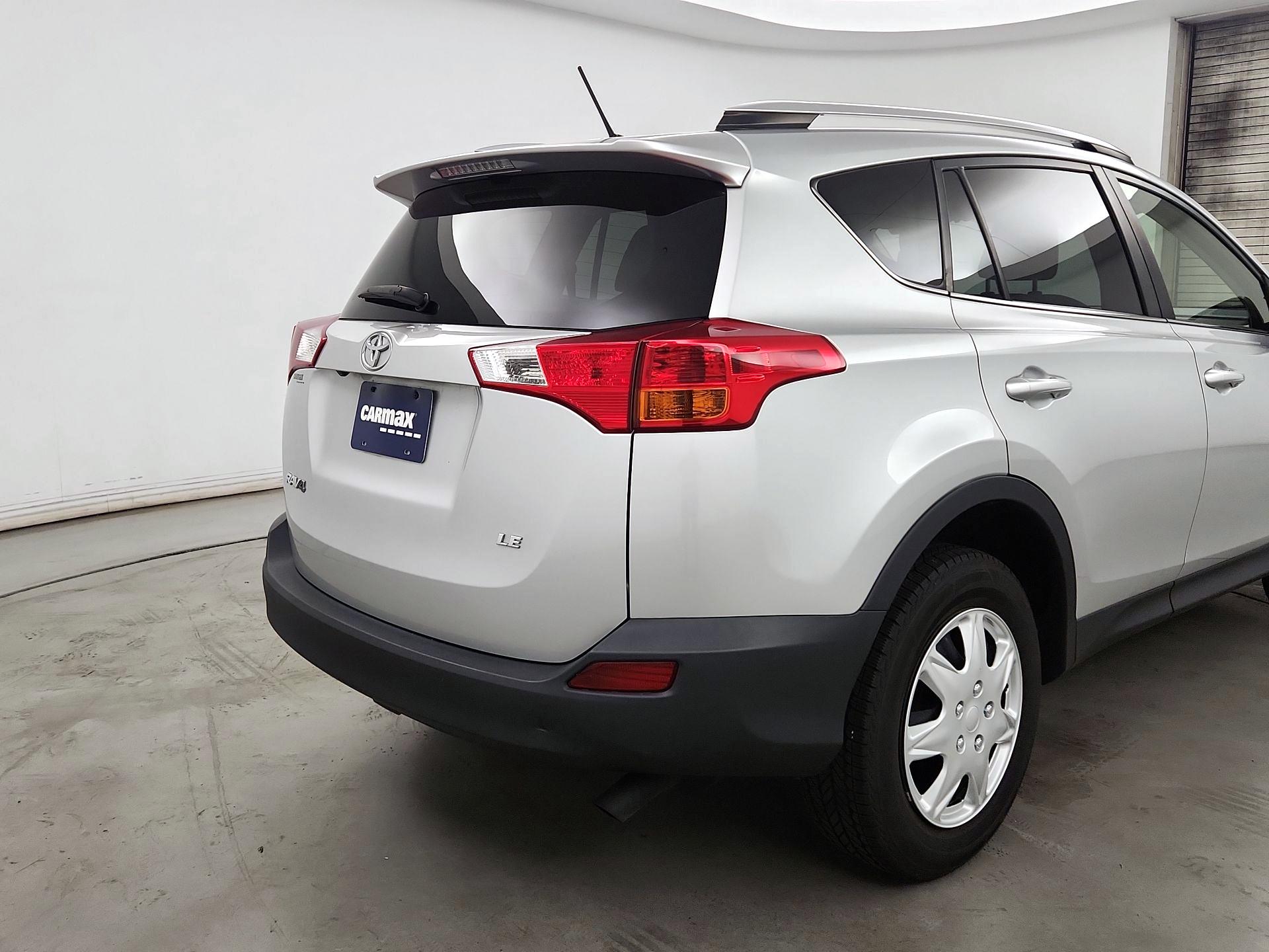 Thumbnail: 2014 Toyota RAV4 - 5