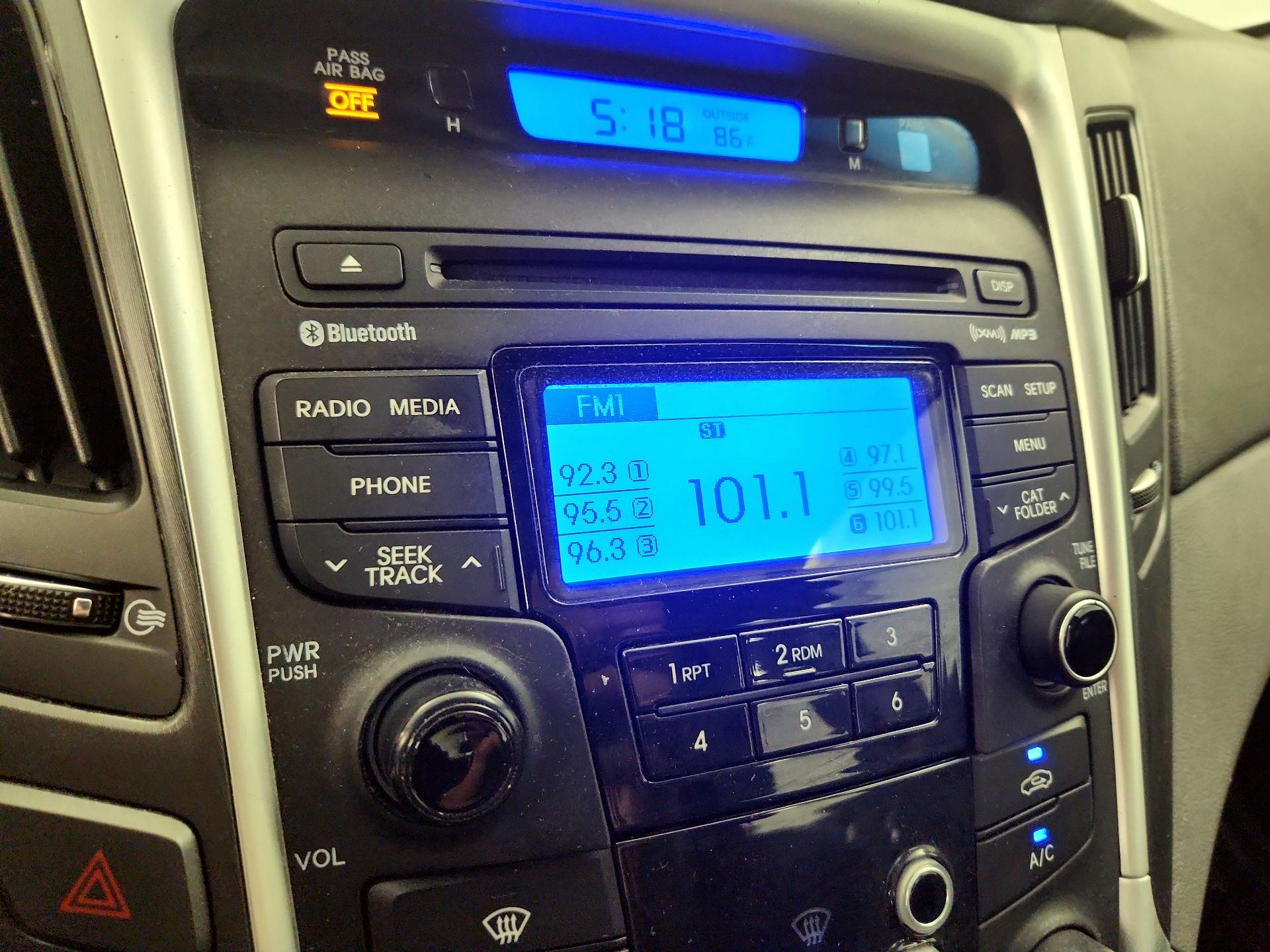 Thumbnail: 2013 Hyundai Sonata - 14