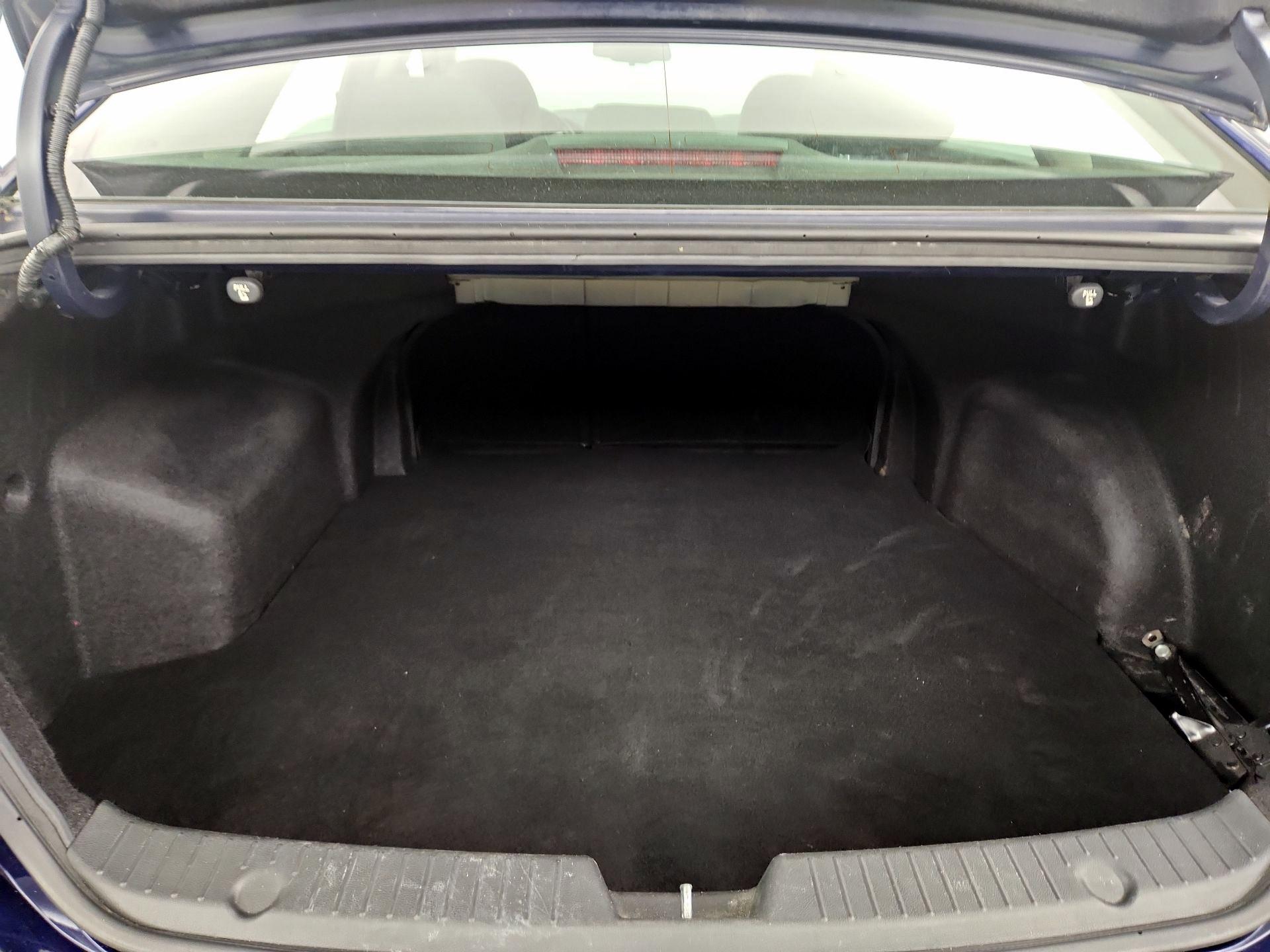 Thumbnail: 2013 Hyundai Sonata - 19