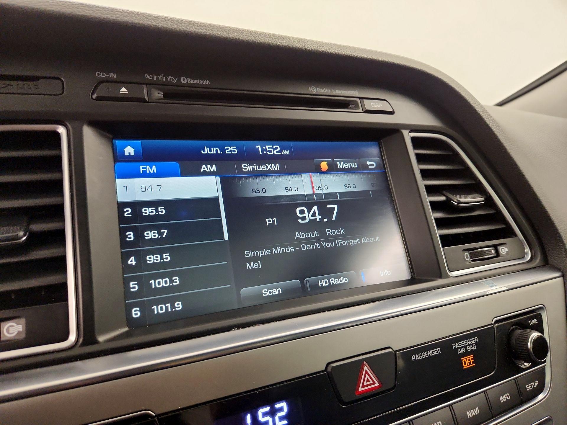 Thumbnail: 2016 Hyundai Sonata - 16