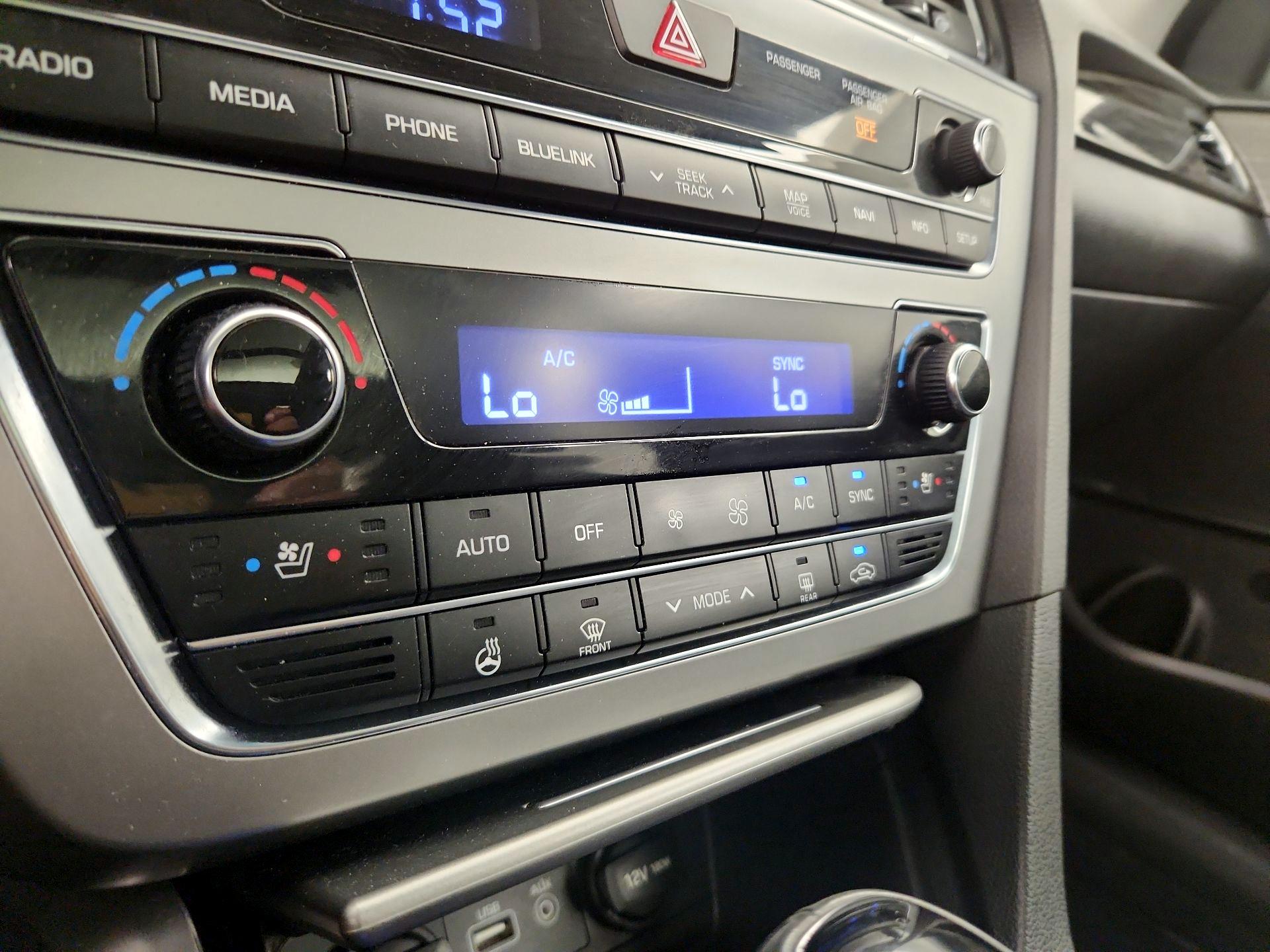 Thumbnail: 2016 Hyundai Sonata - 17
