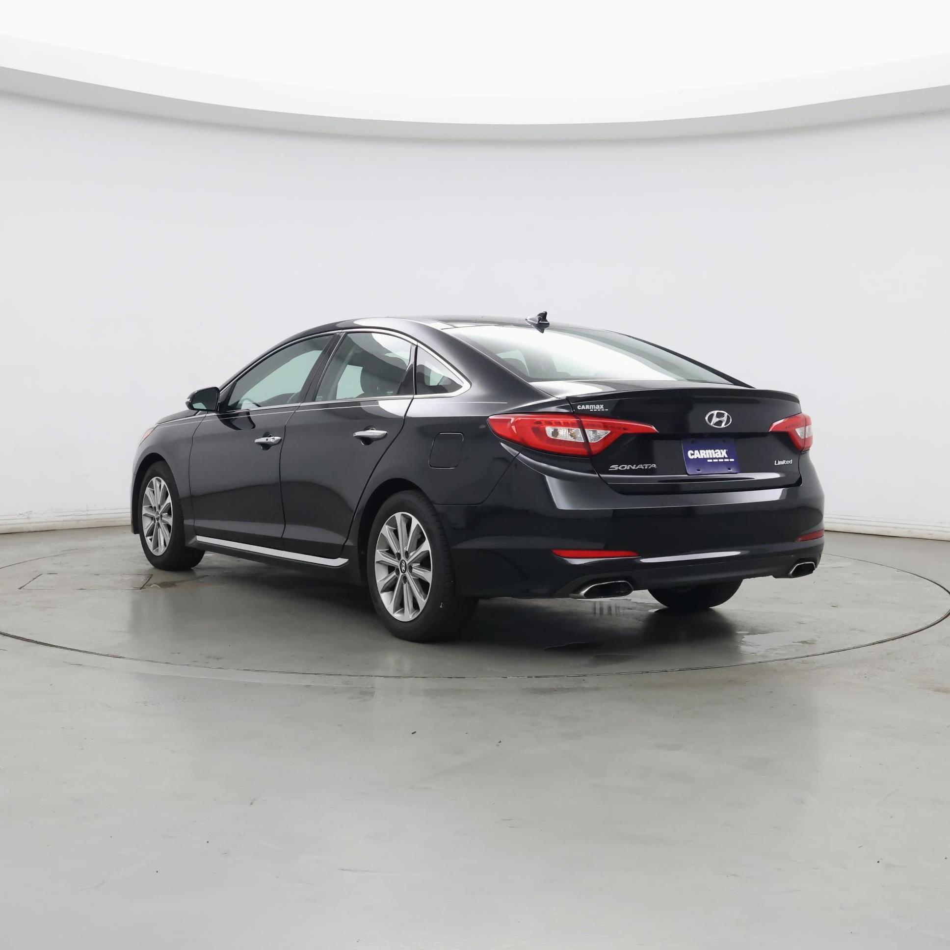 Thumbnail: 2016 Hyundai Sonata - 2