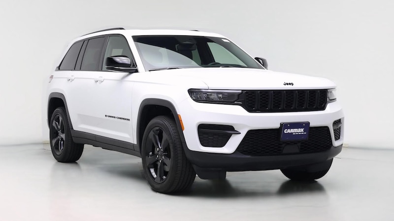 2022 Jeep Grand Cherokee Altitude Hero Image