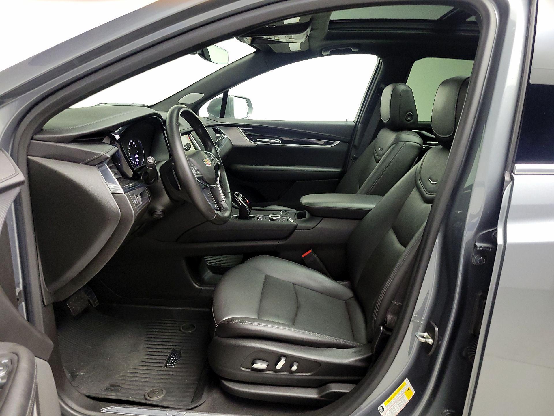 Thumbnail: 2020 Cadillac XT5 - 11