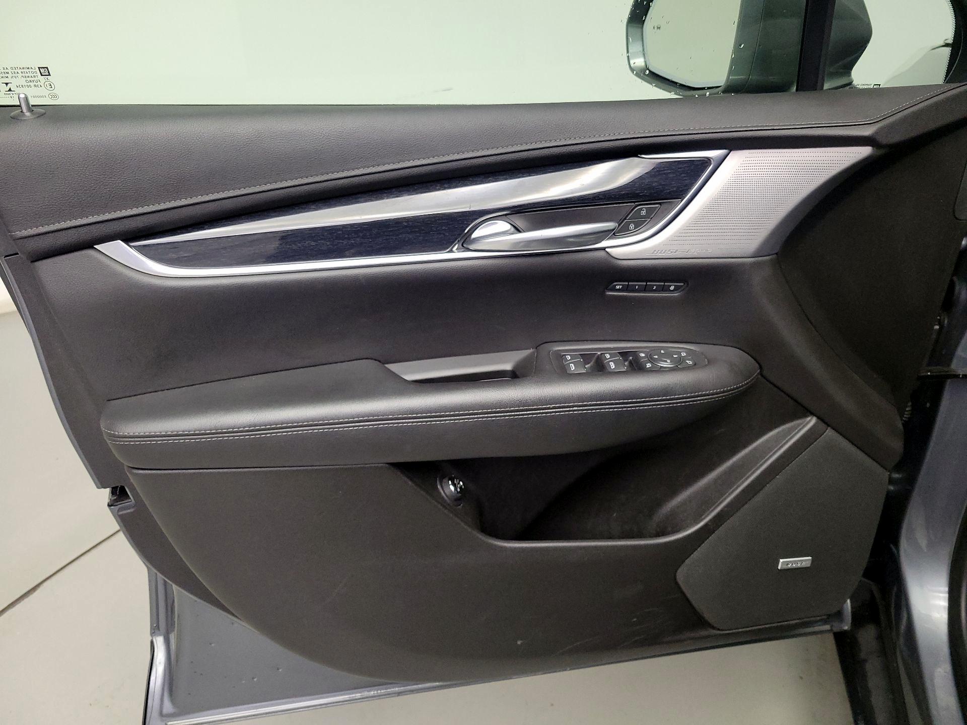 Thumbnail: 2020 Cadillac XT5 - 12