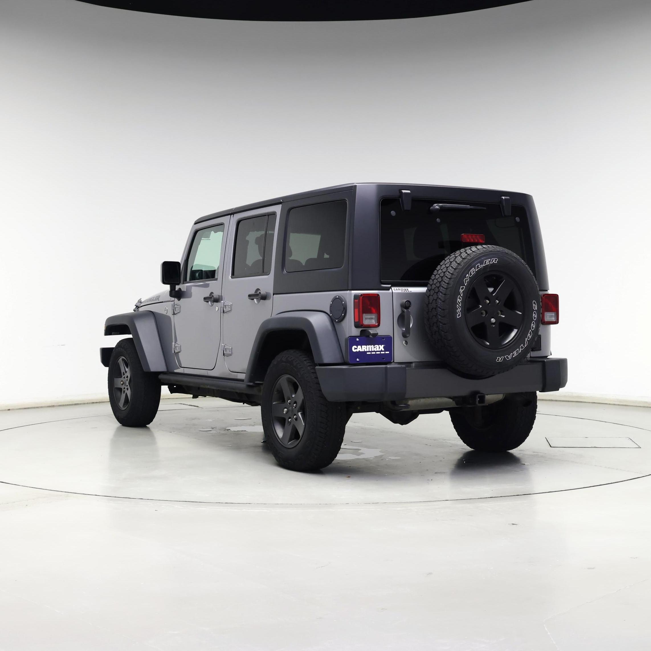 Thumbnail: 2016 Jeep Wrangler - 2