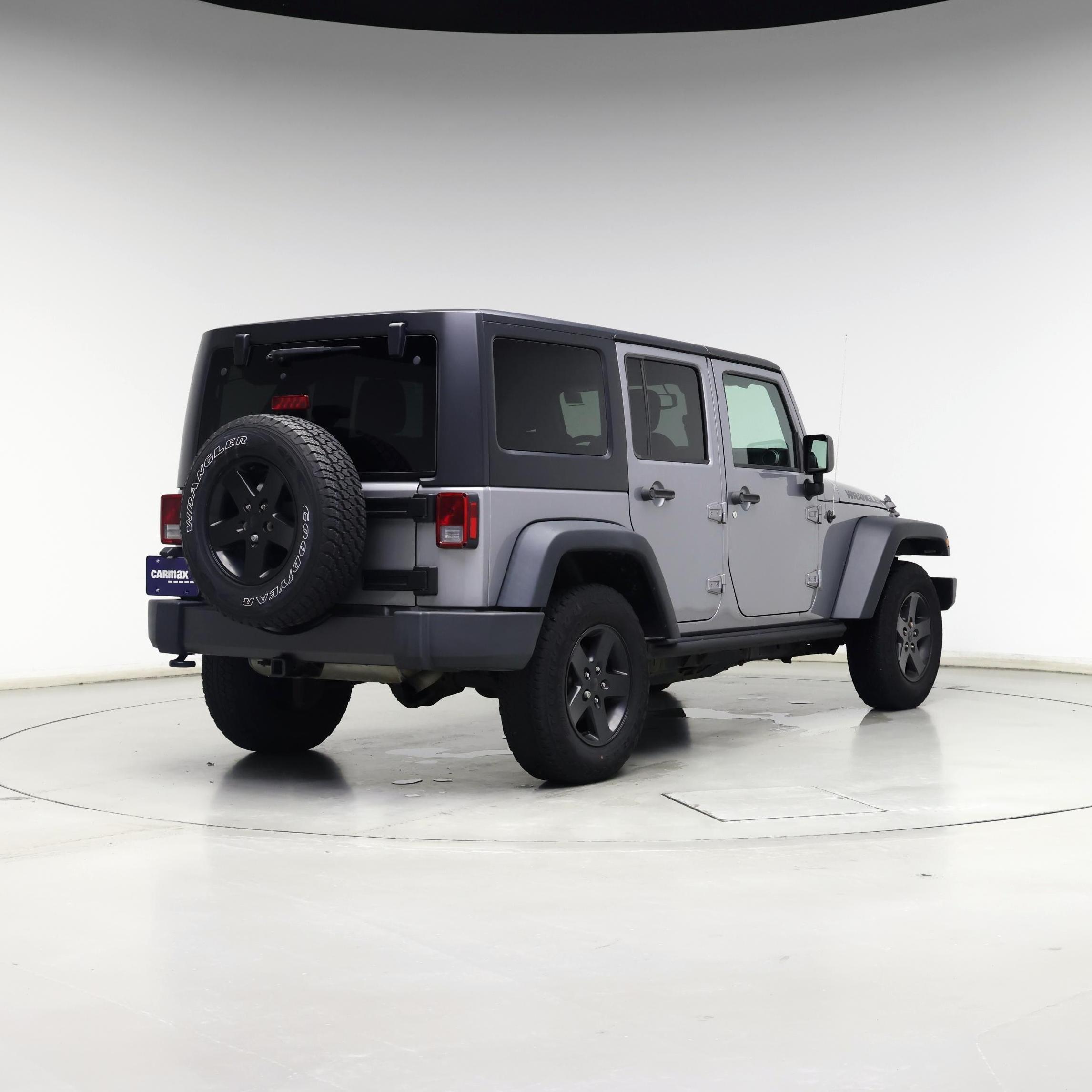 Thumbnail: 2016 Jeep Wrangler - 8