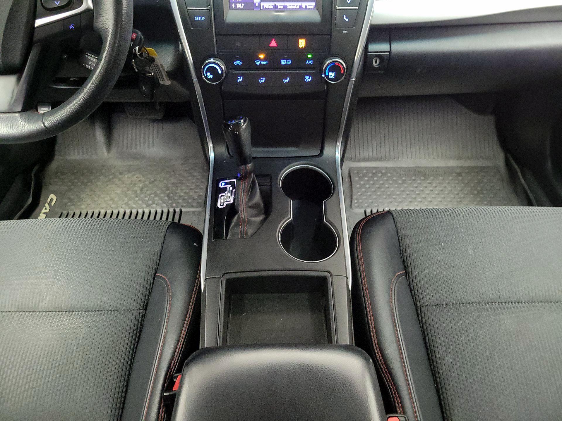 Thumbnail: 2017 Toyota Camry - 17