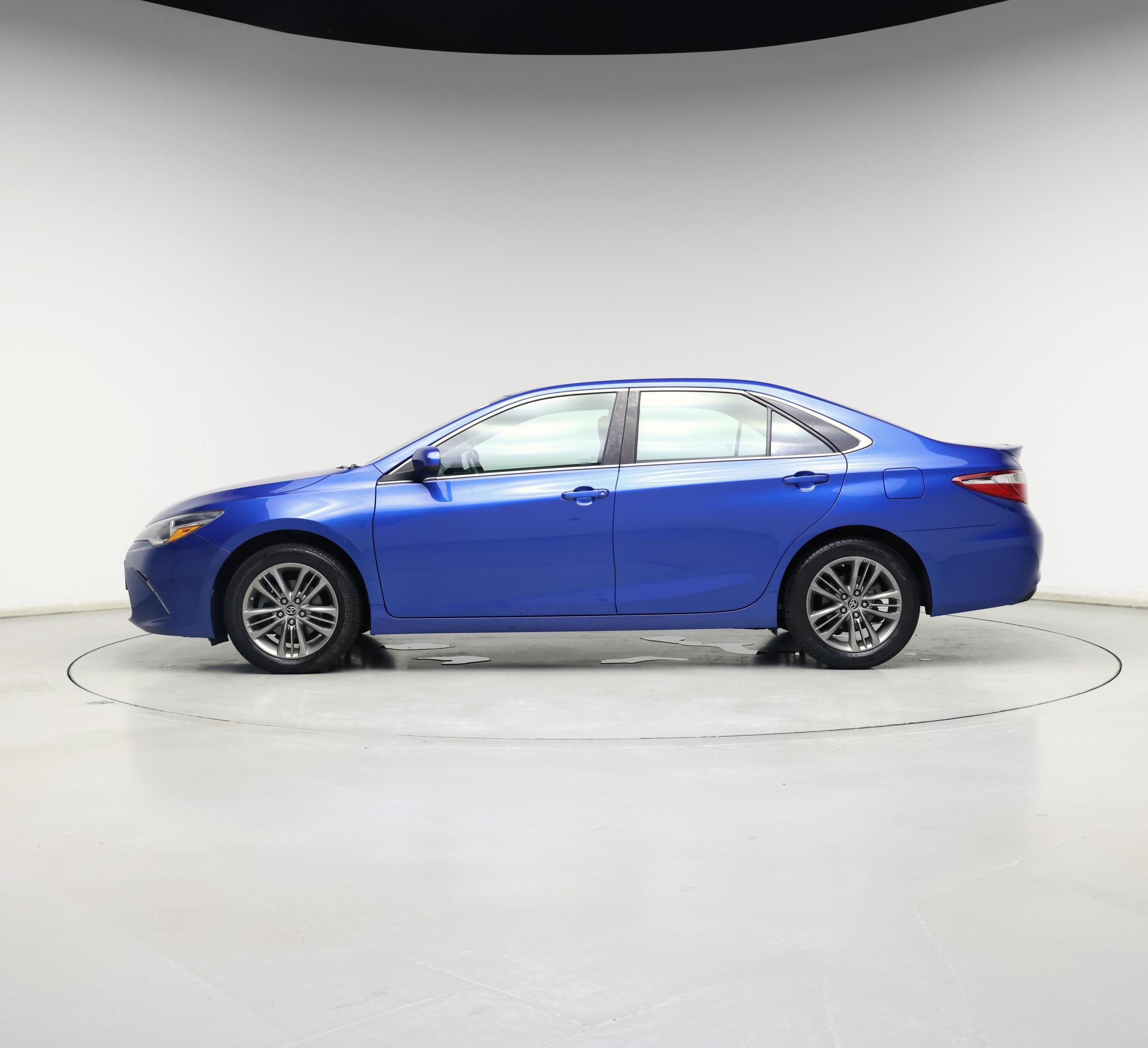 Thumbnail: 2017 Toyota Camry - 3