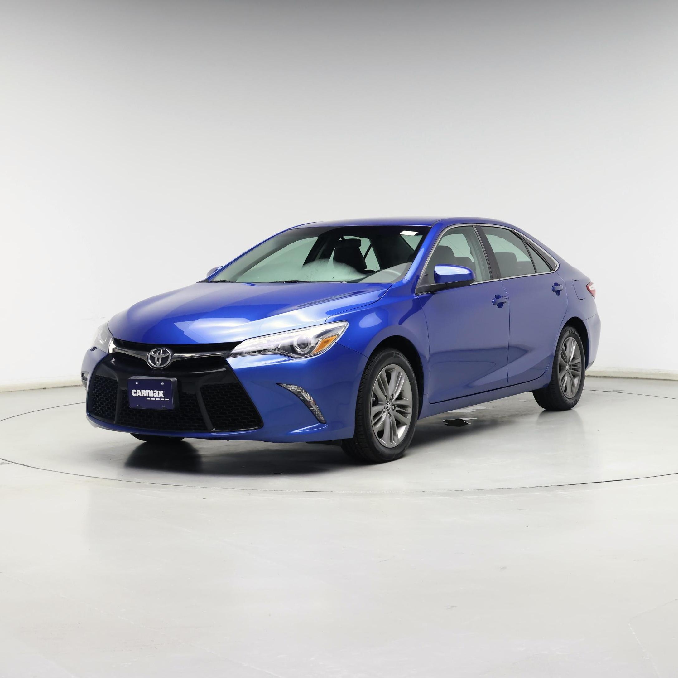 Thumbnail: 2017 Toyota Camry - 4