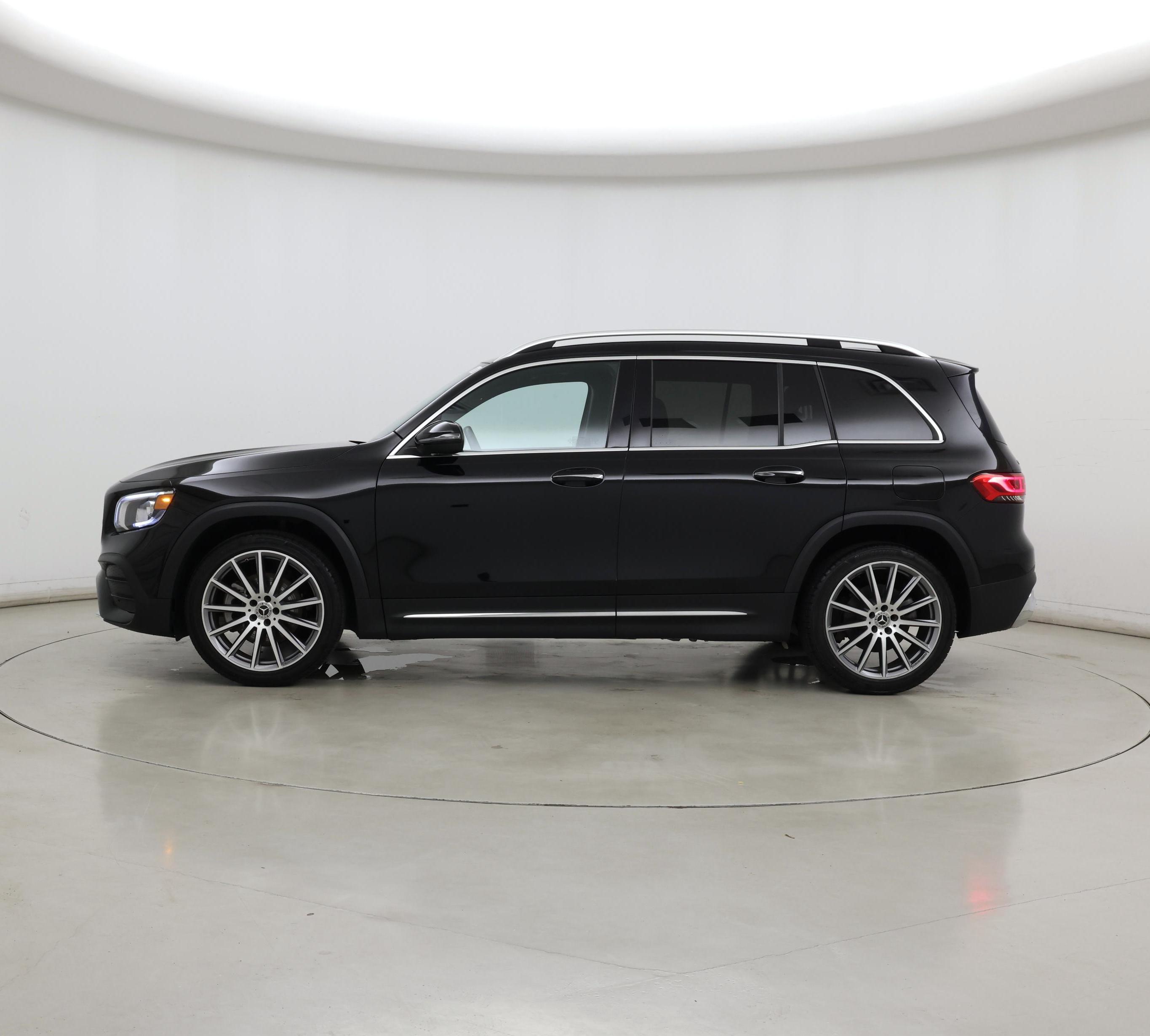Thumbnail: 2021 Mercedes-Benz GLB - 3
