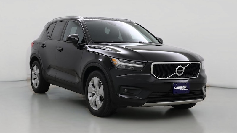 2021 Volvo XC40 T5 Momentum Hero Image