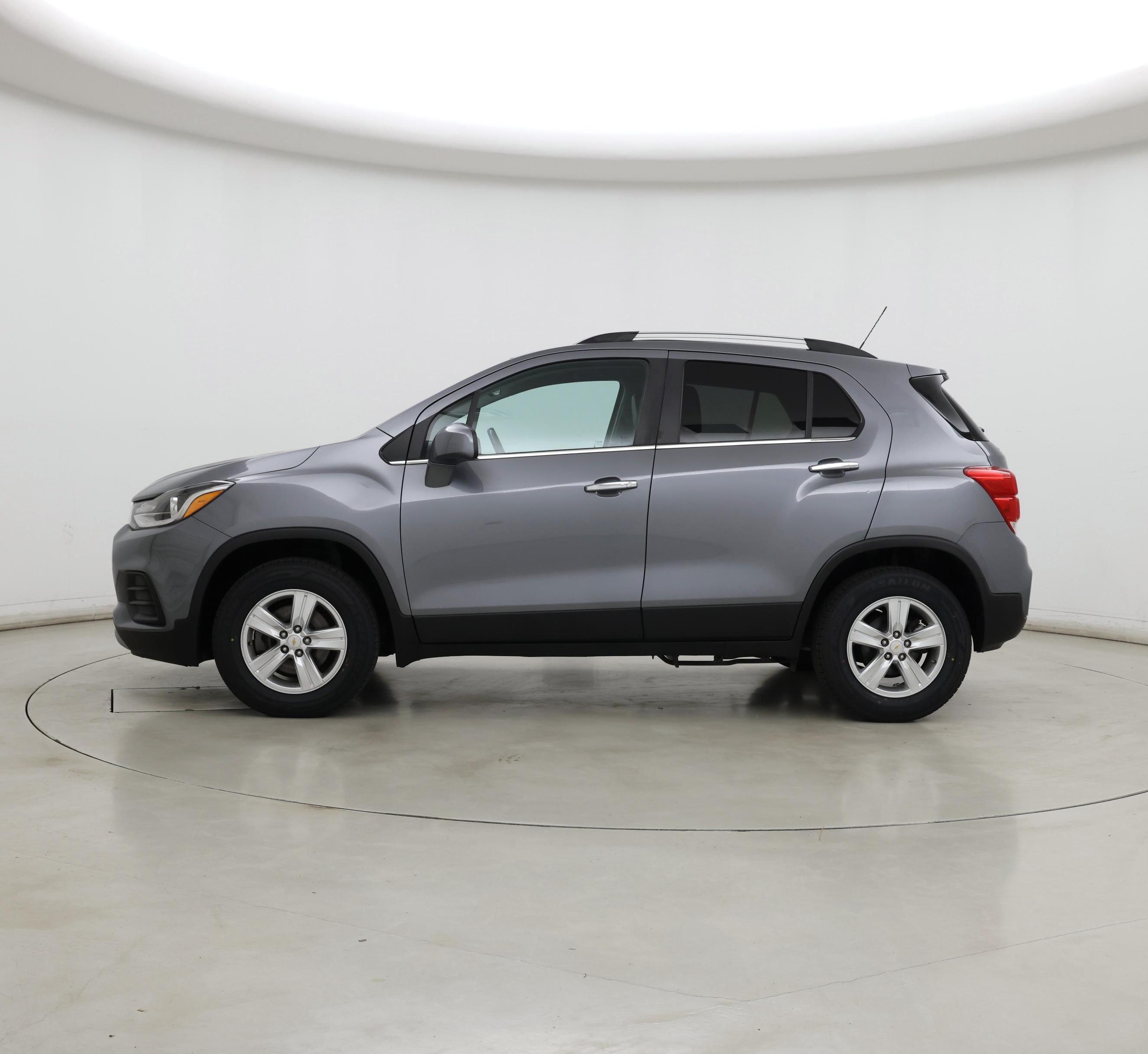 Thumbnail: 2019 Chevrolet Trax - 3