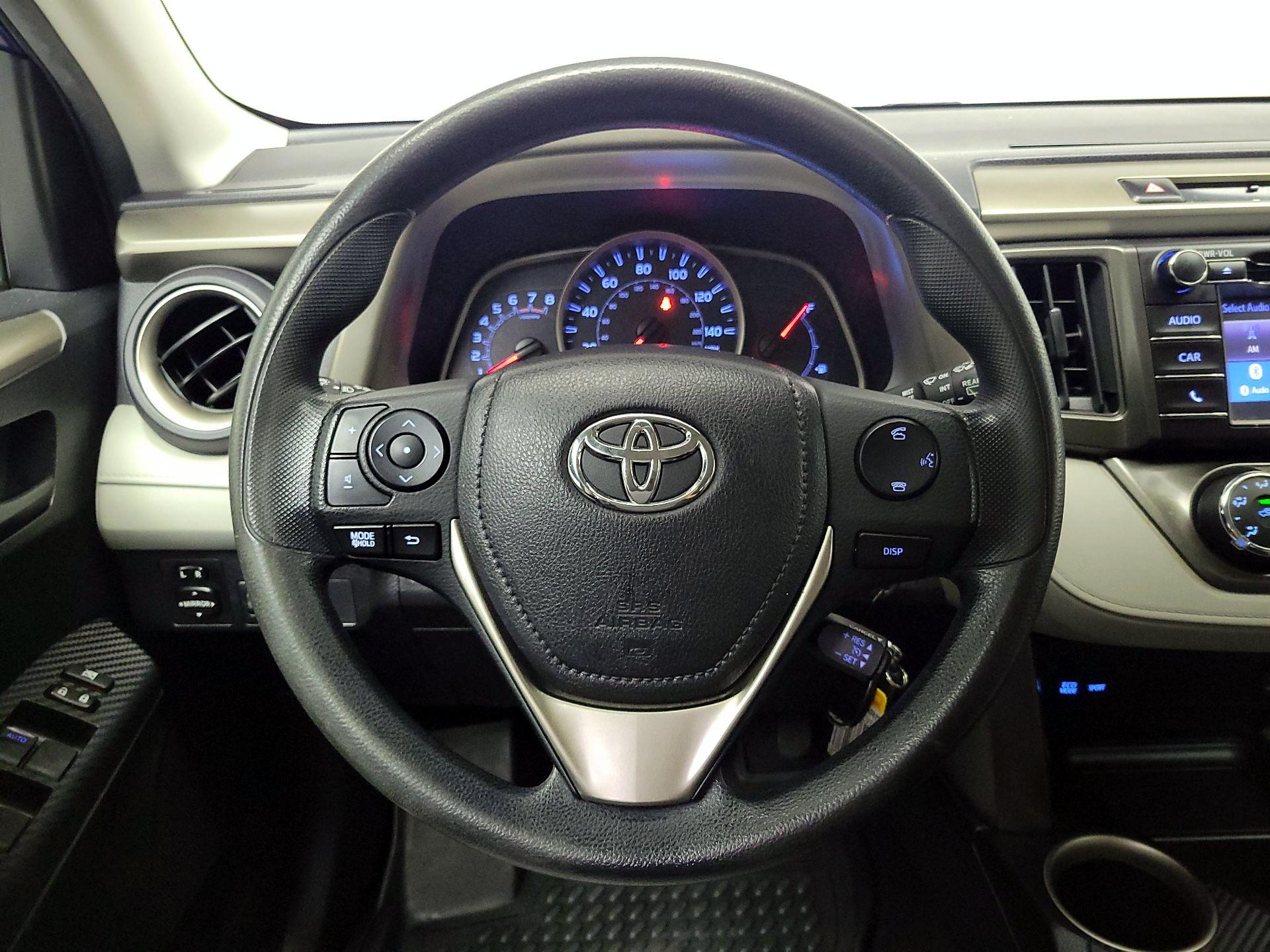 Thumbnail: 2014 Toyota RAV4 - 10