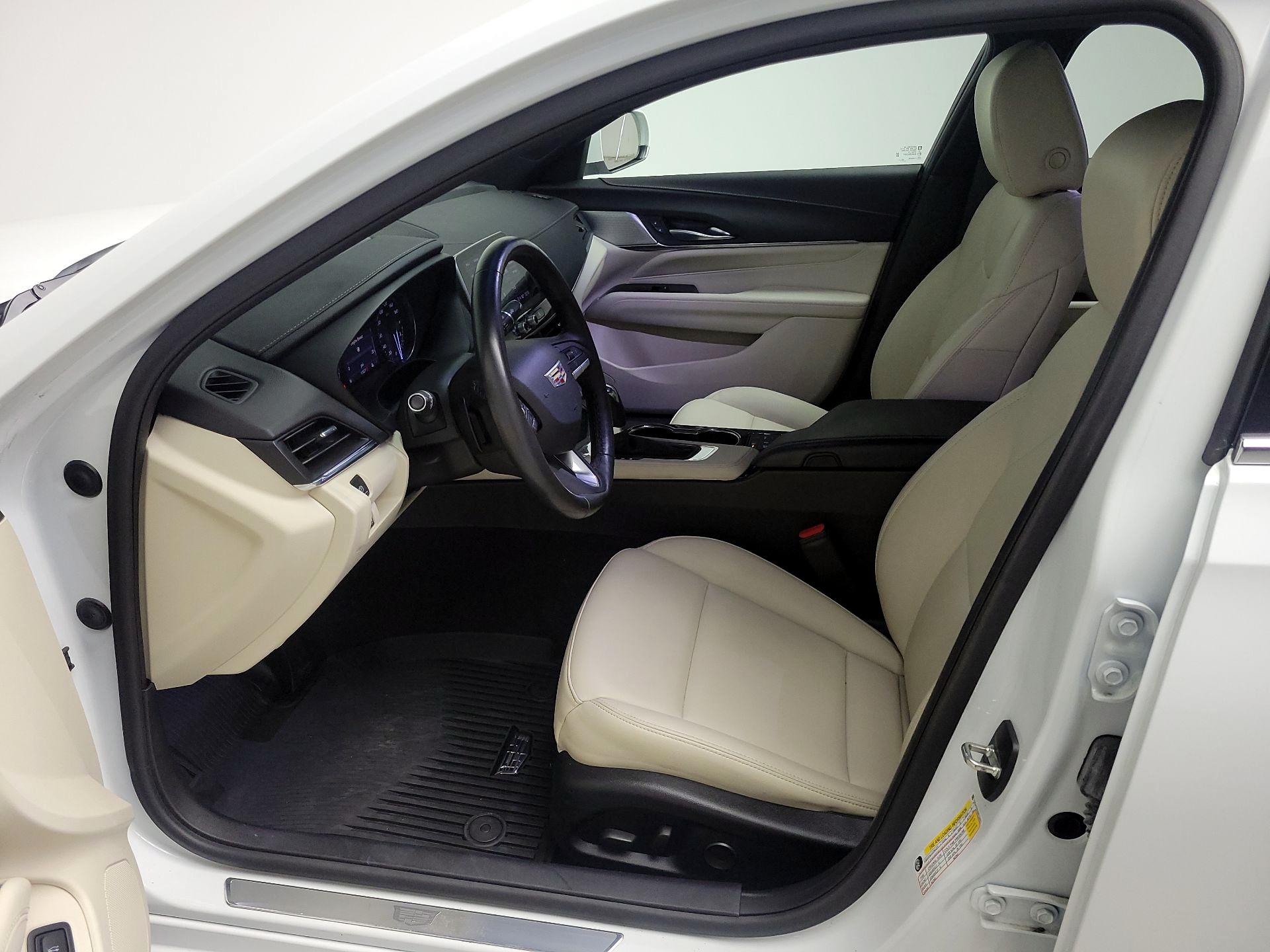 Thumbnail: 2021 Cadillac CT4 - 11