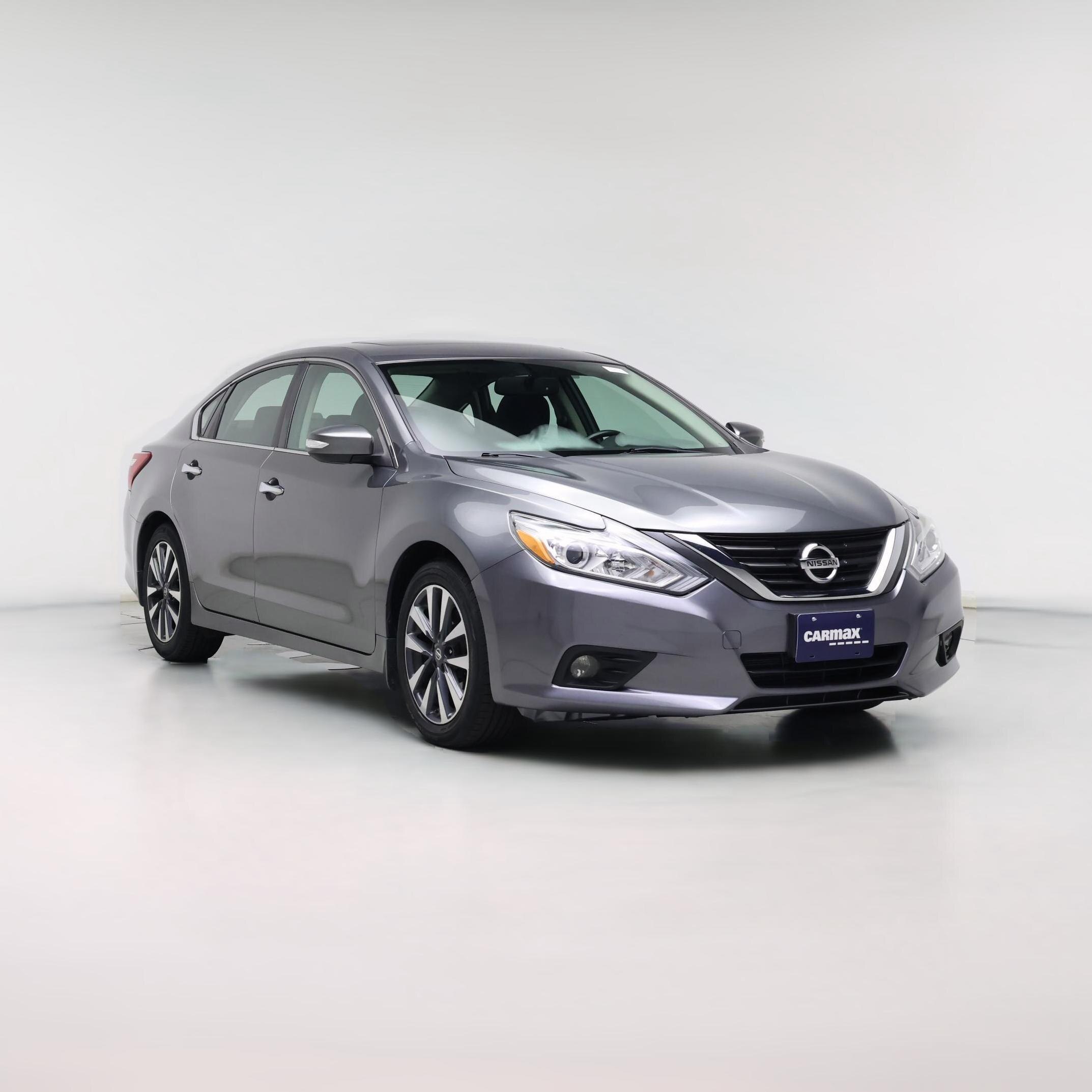 Thumbnail: 2016 Nissan Altima - 1