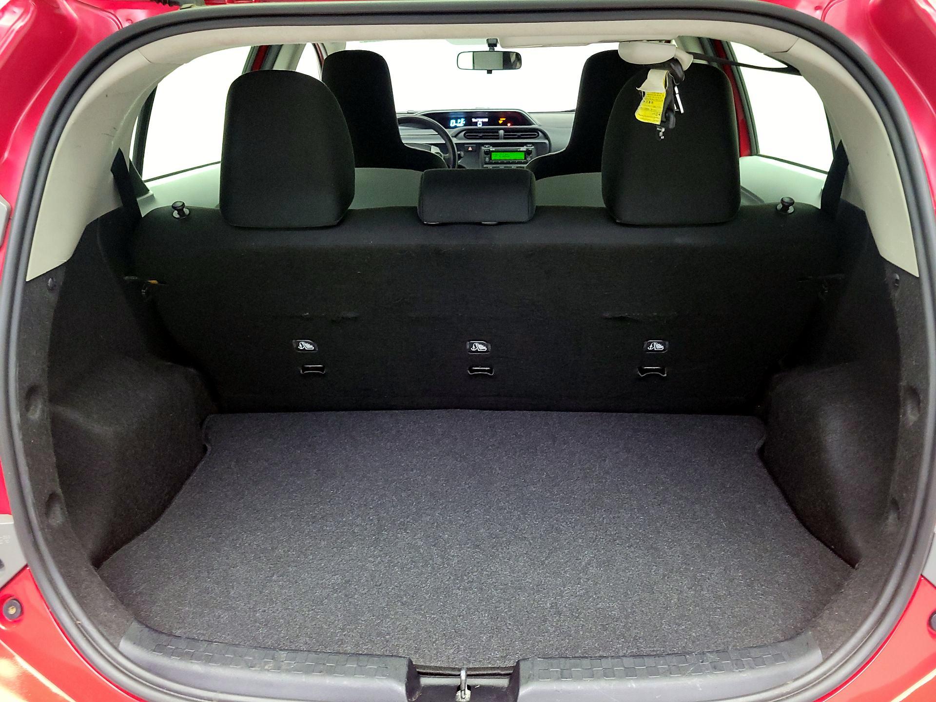 Thumbnail: 2014 Toyota Prius c - 19