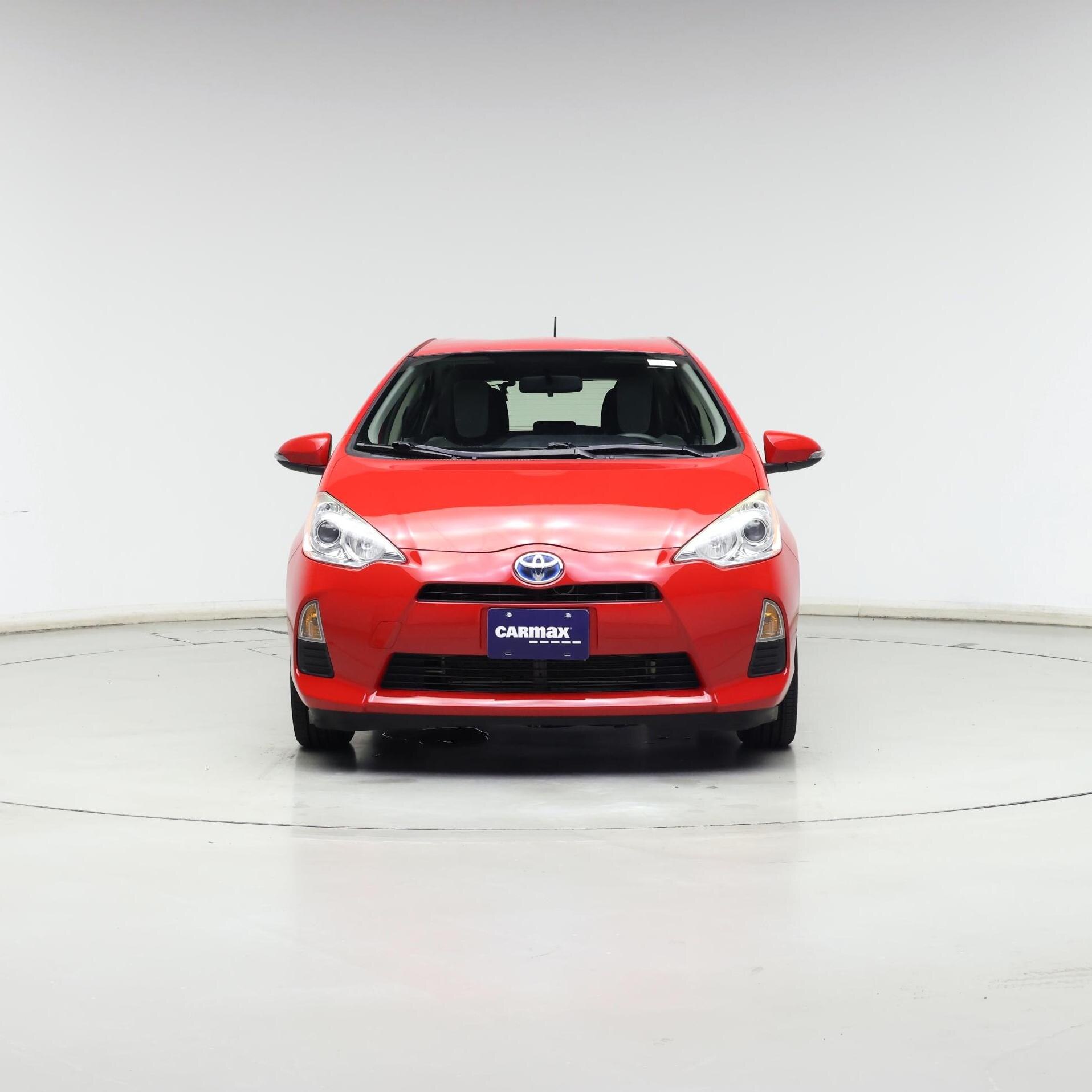 Thumbnail: 2014 Toyota Prius c - 5