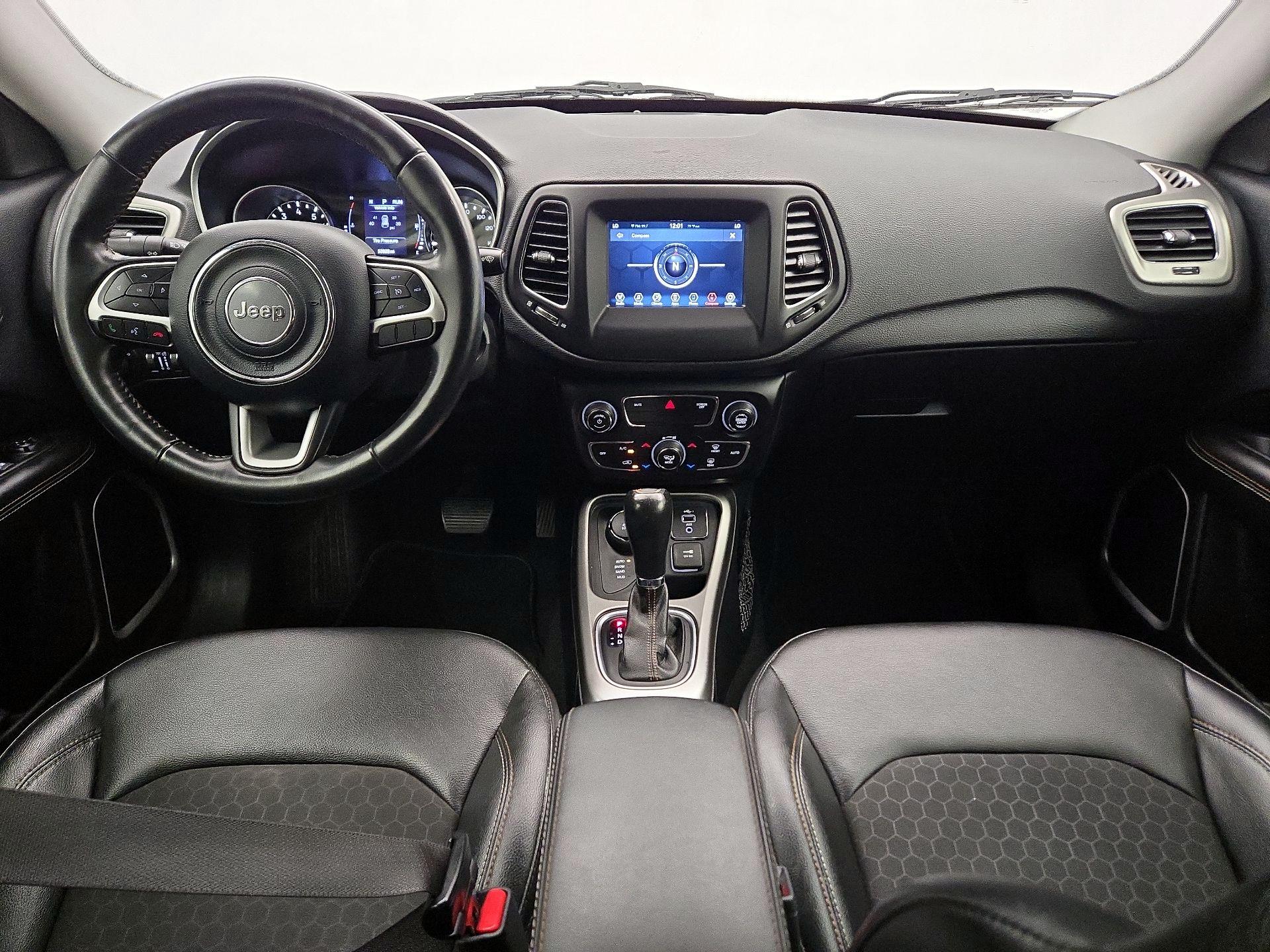 Thumbnail: 2019 Jeep Compass - 9