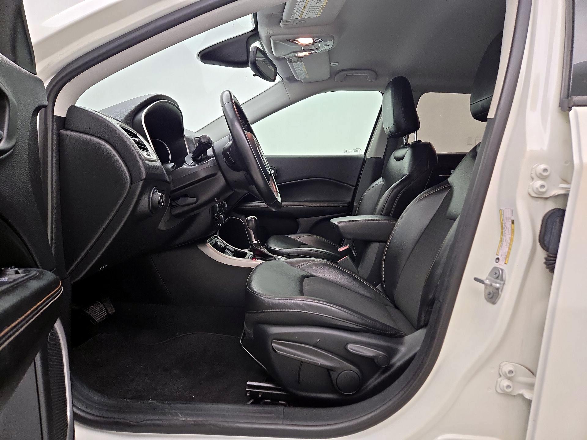 Thumbnail: 2019 Jeep Compass - 11